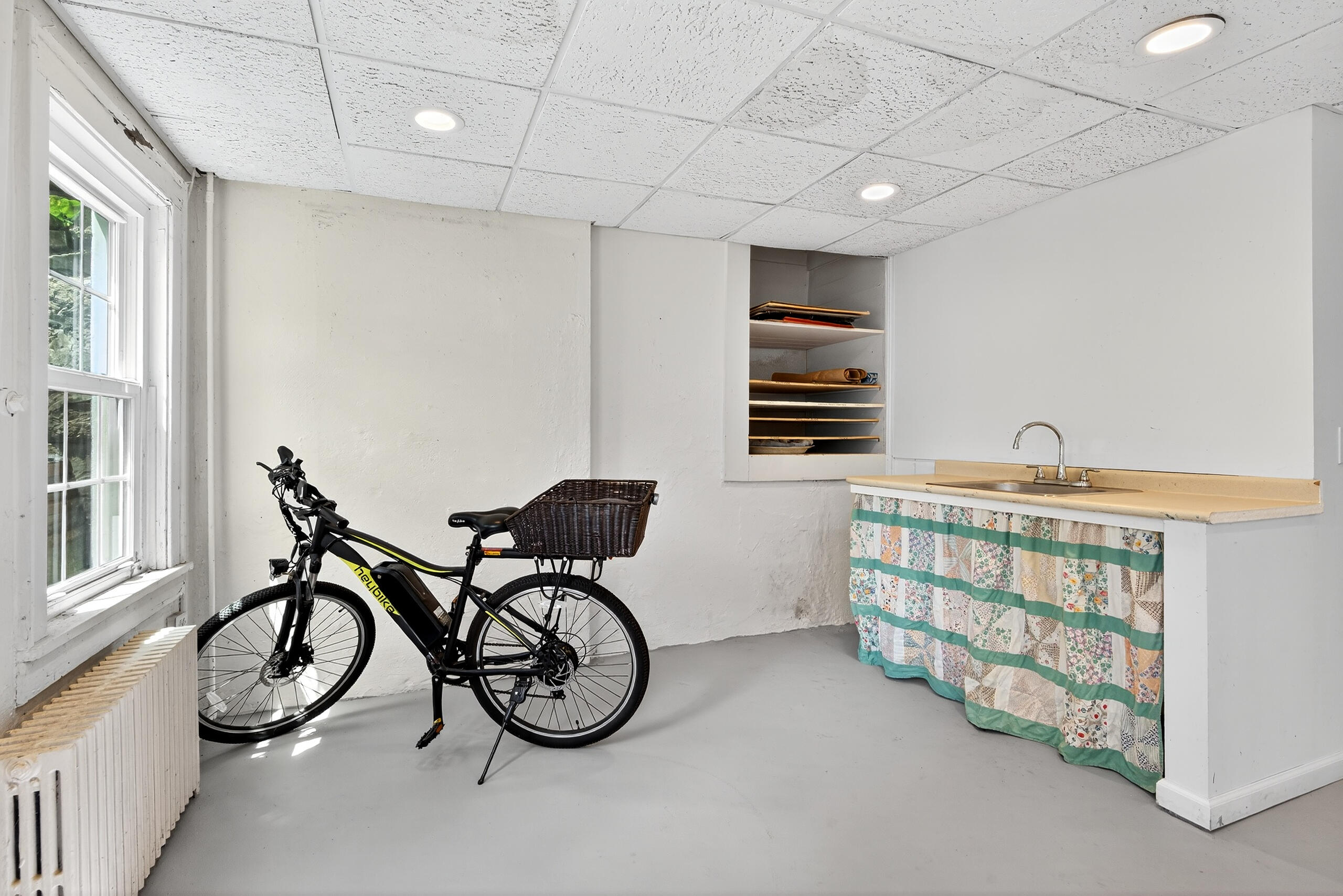 Berea, Kentucky 40403, United States, 4 Bedrooms Bedrooms, ,4 BathroomsBathrooms,Residential,Active,195762