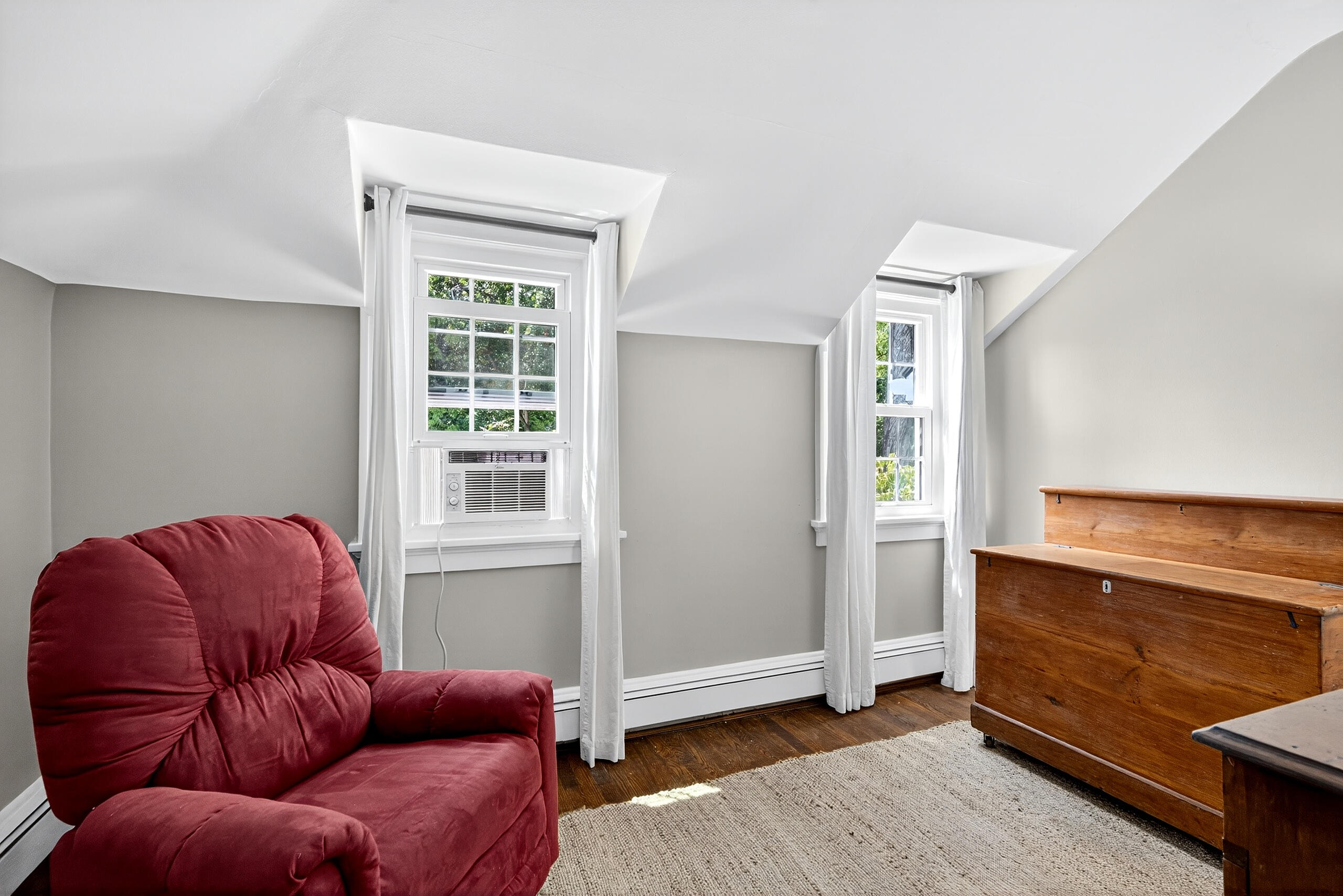 Berea, Kentucky 40403, United States, 4 Bedrooms Bedrooms, ,4 BathroomsBathrooms,Residential,Active,195762