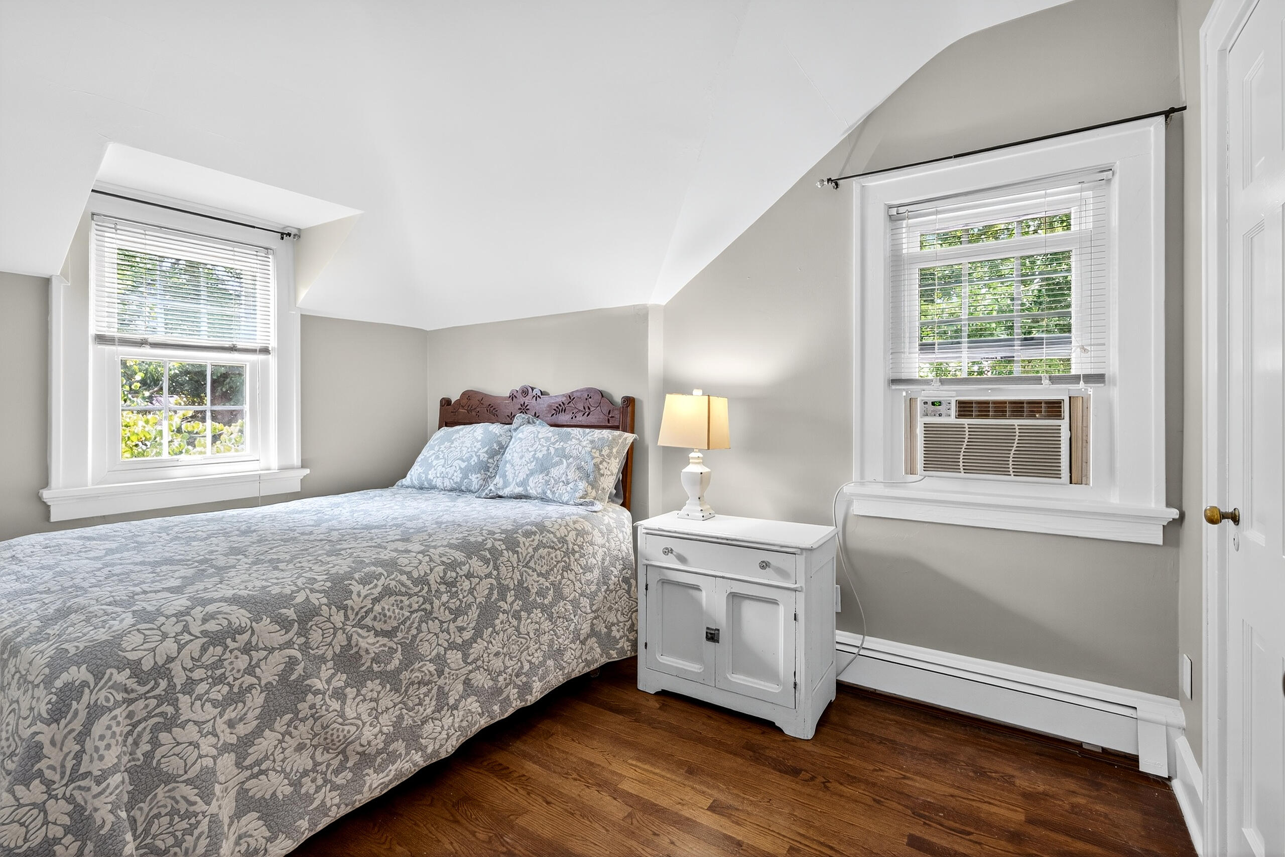 Berea, Kentucky 40403, United States, 4 Bedrooms Bedrooms, ,4 BathroomsBathrooms,Residential,Active,195762