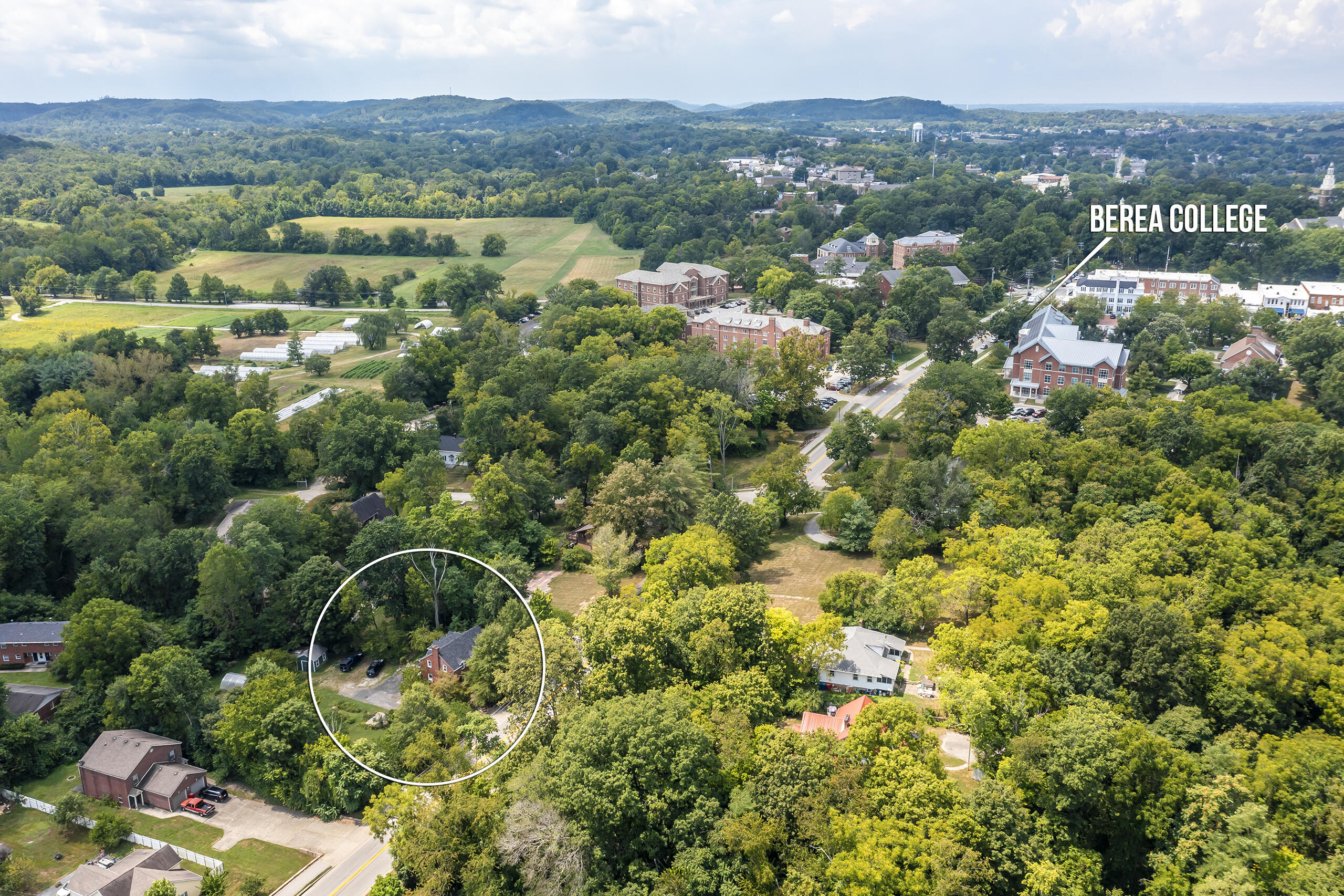 Berea, Kentucky 40403, United States, 4 Bedrooms Bedrooms, ,4 BathroomsBathrooms,Residential,Active,195762
