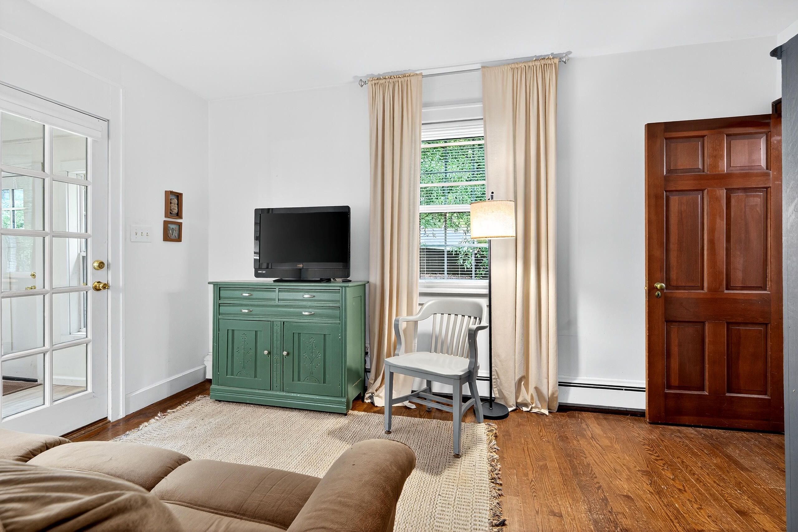 Berea, Kentucky 40403, United States, 4 Bedrooms Bedrooms, ,4 BathroomsBathrooms,Residential,Active,195762