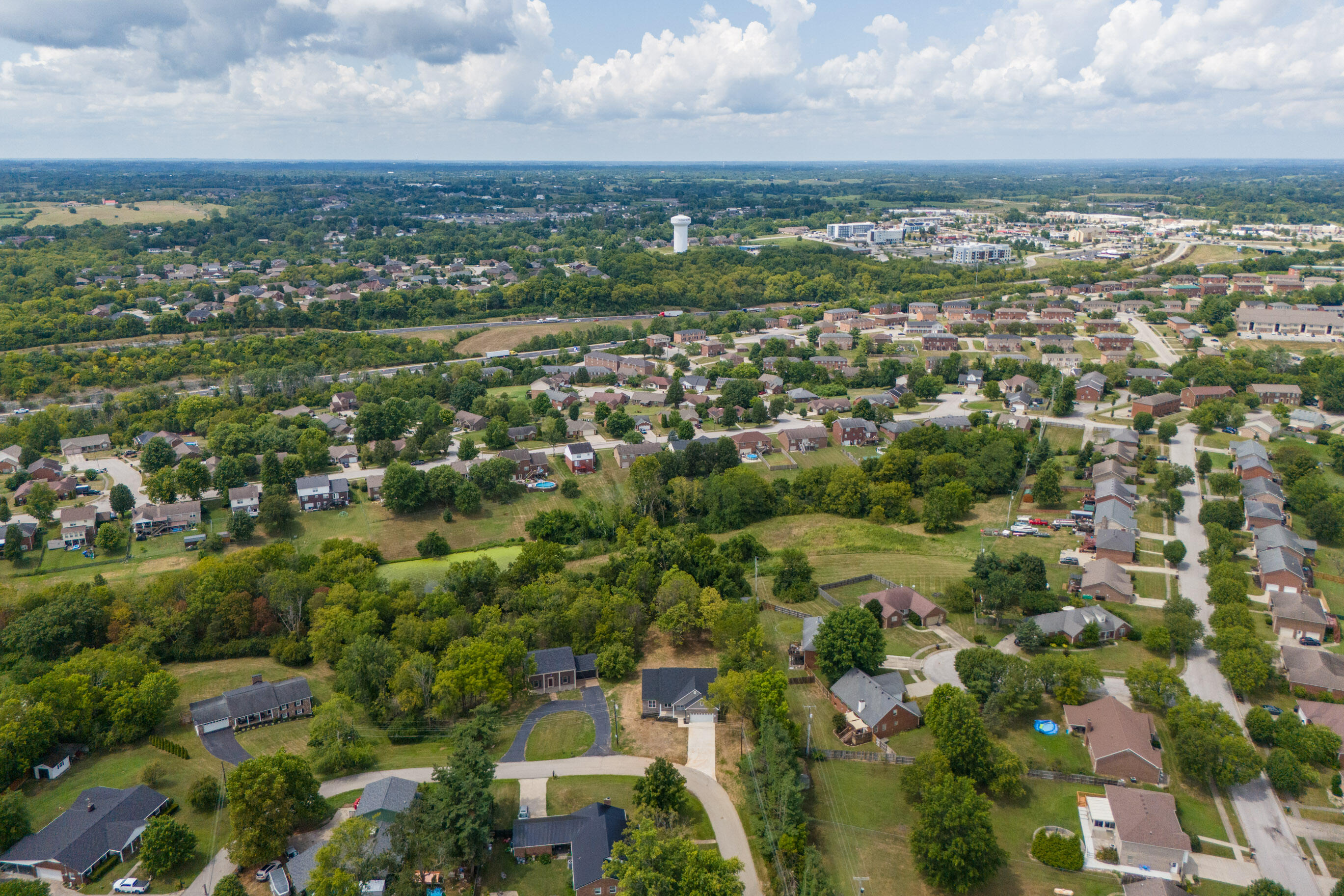 Richmond, Kentucky 40475, United States, 3 Bedrooms Bedrooms, ,2 BathroomsBathrooms,Residential,Active,163675