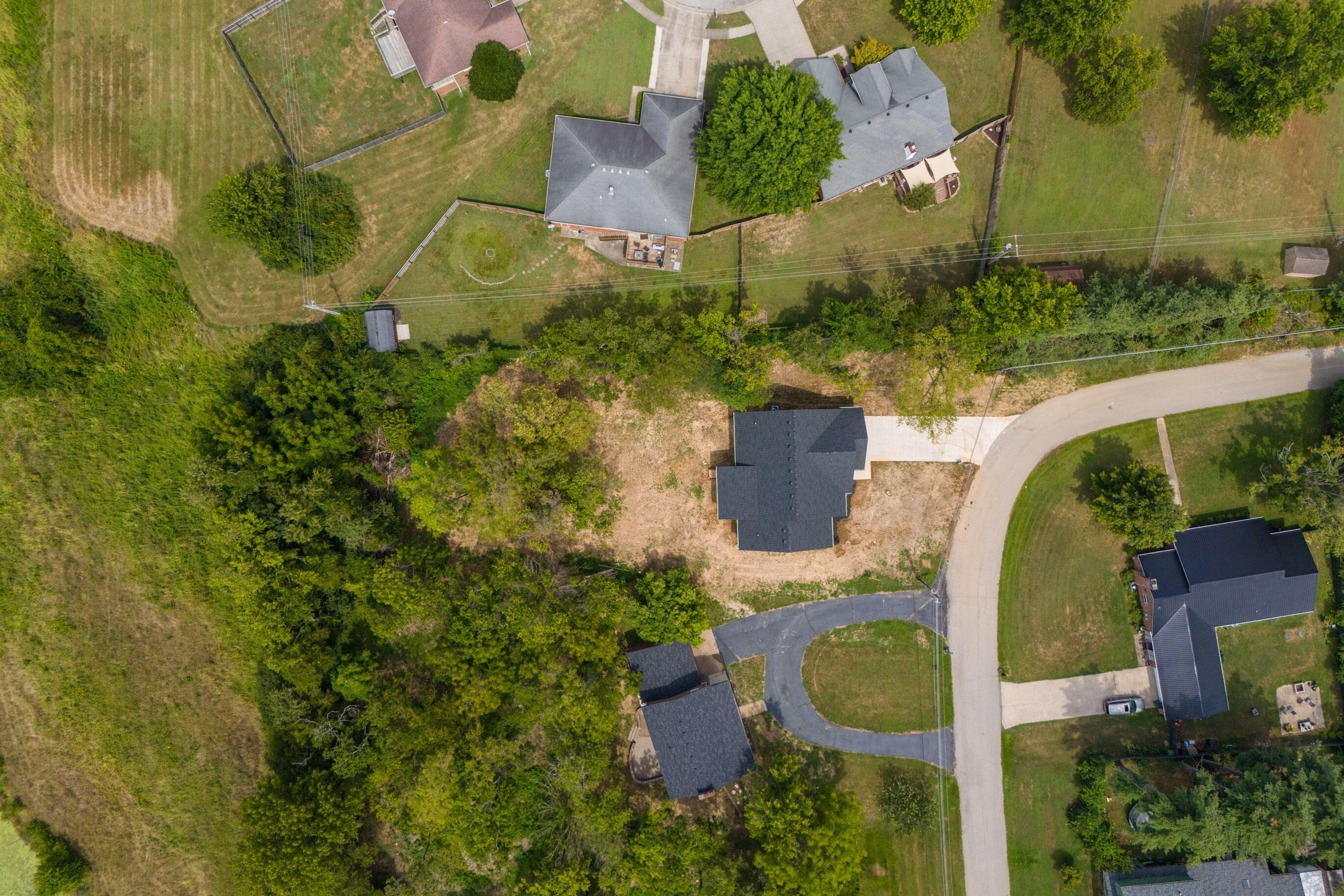 Richmond, Kentucky 40475, United States, 3 Bedrooms Bedrooms, ,2 BathroomsBathrooms,Residential,Active,163675