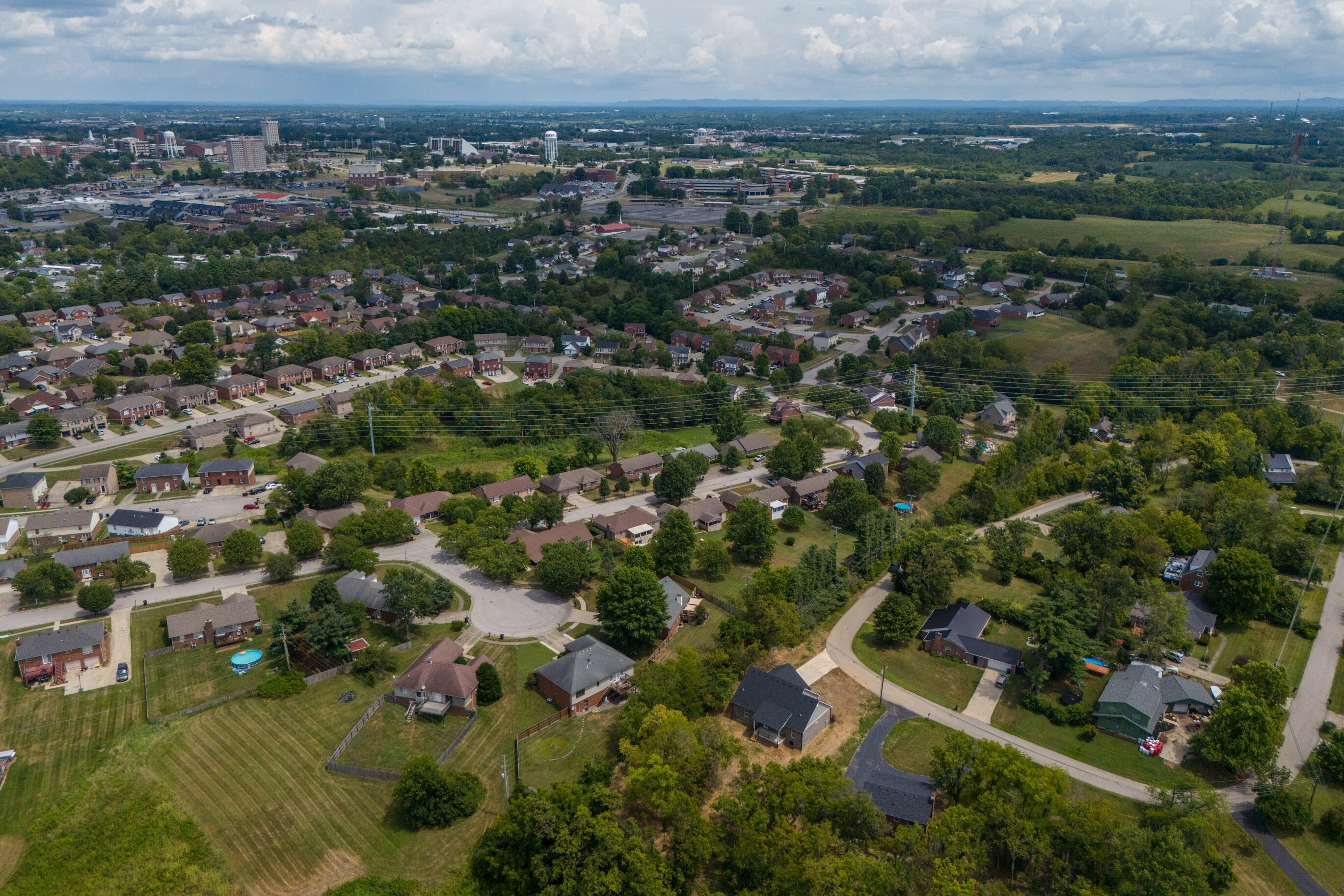 Richmond, Kentucky 40475, United States, 3 Bedrooms Bedrooms, ,2 BathroomsBathrooms,Residential,Active,163675