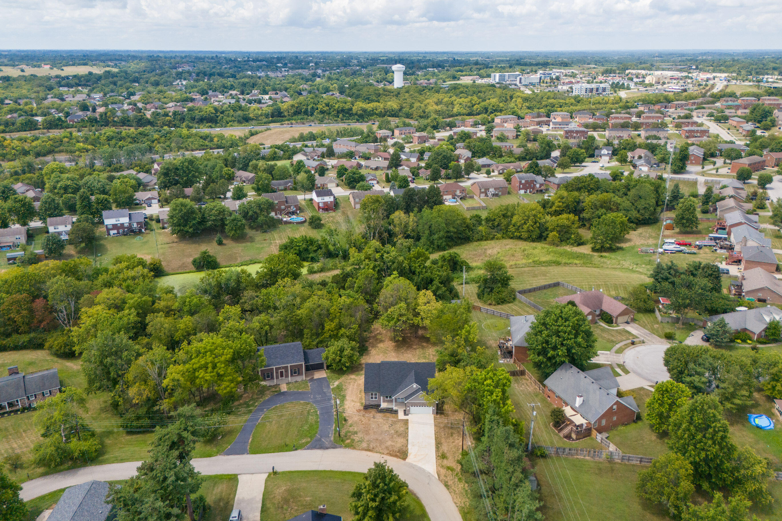 Richmond, Kentucky 40475, United States, 3 Bedrooms Bedrooms, ,2 BathroomsBathrooms,Residential,Active,163675