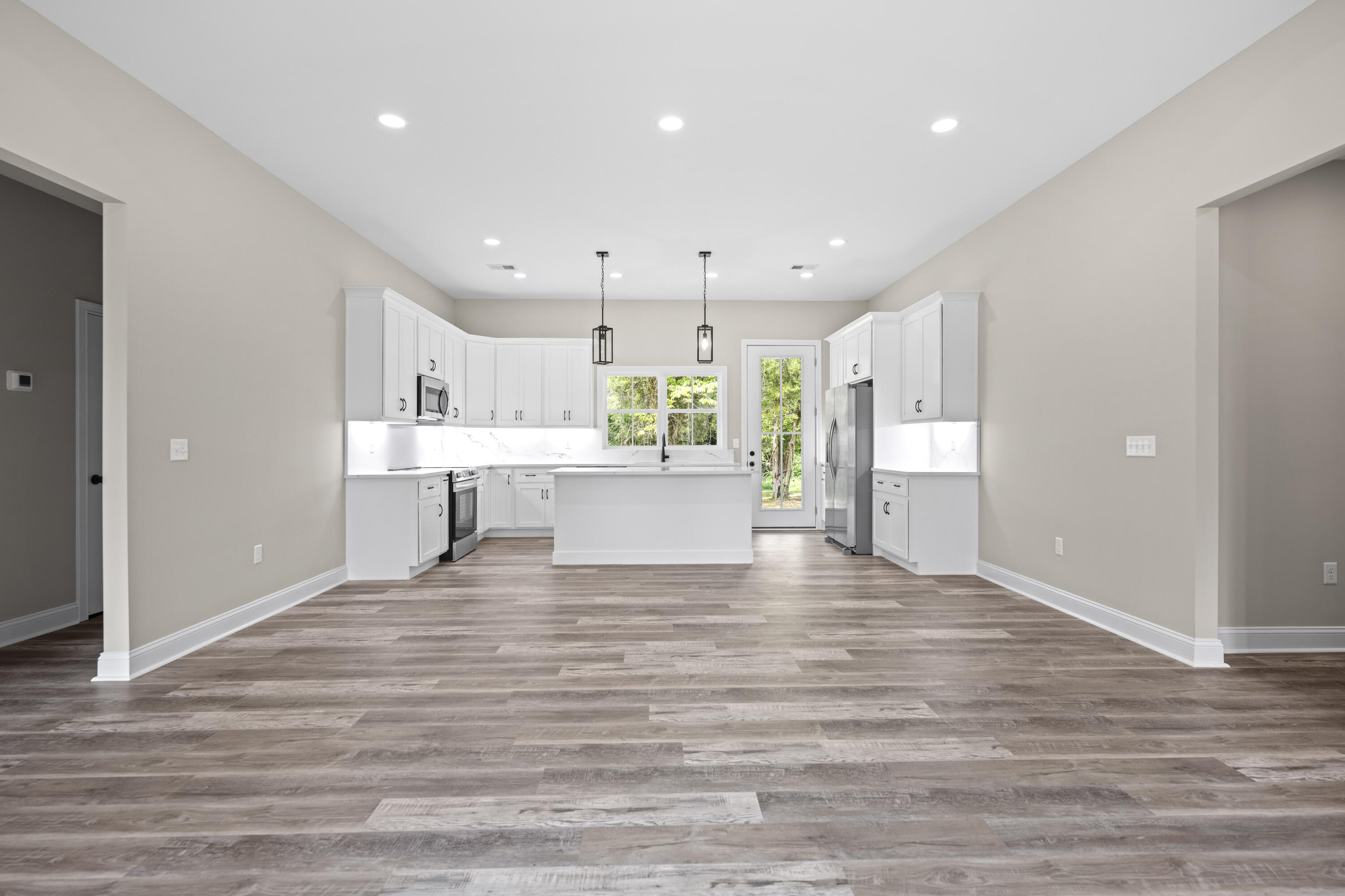 Richmond, Kentucky 40475, United States, 3 Bedrooms Bedrooms, ,2 BathroomsBathrooms,Residential,Active,163675