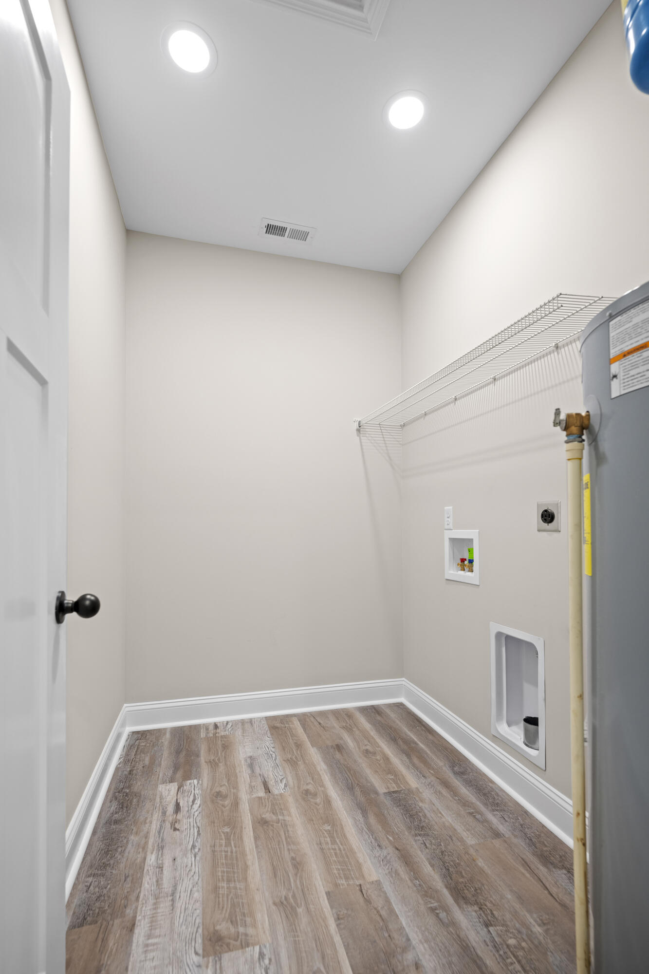 Richmond, Kentucky 40475, United States, 3 Bedrooms Bedrooms, ,2 BathroomsBathrooms,Residential,Active,163675