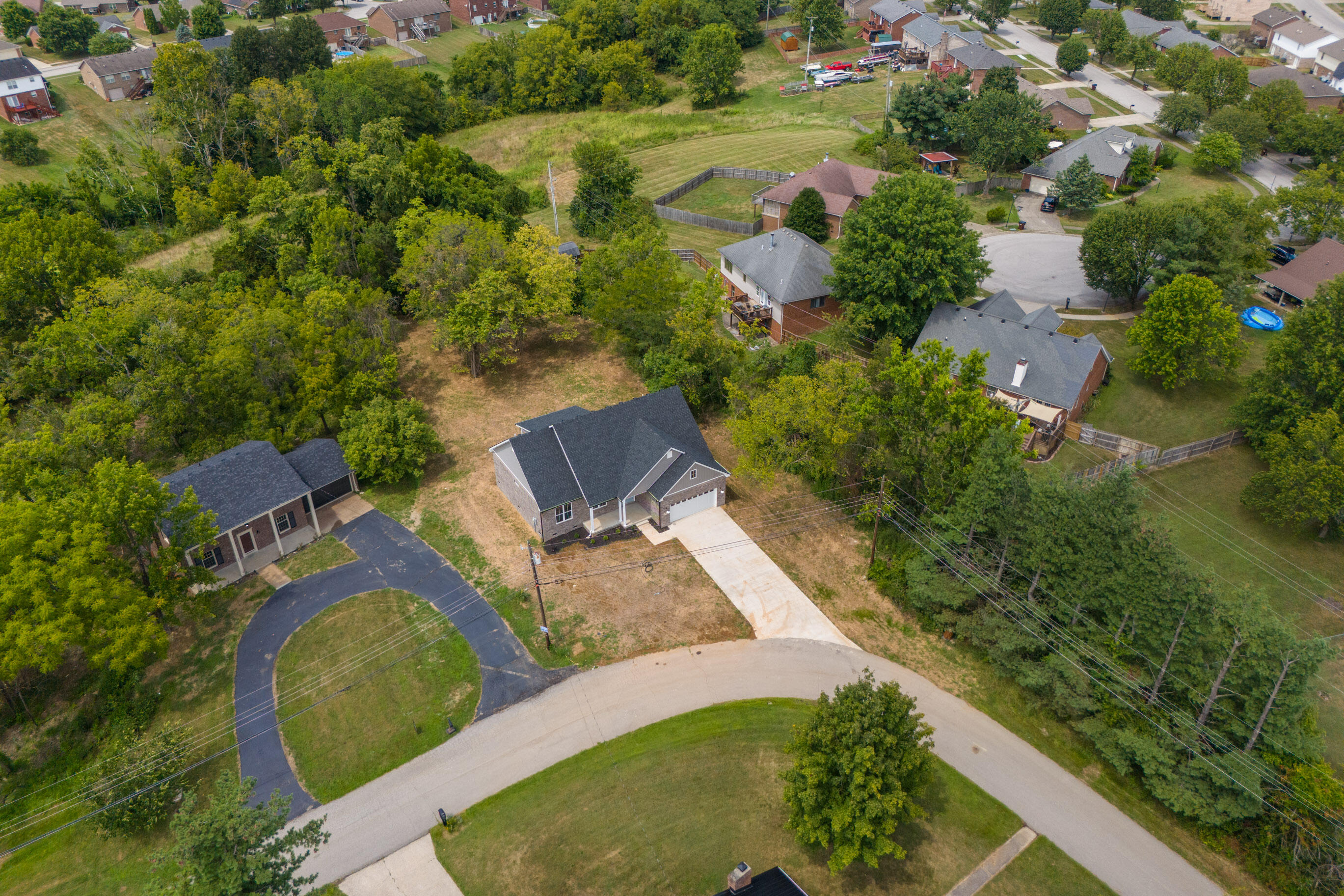 Richmond, Kentucky 40475, United States, 3 Bedrooms Bedrooms, ,2 BathroomsBathrooms,Residential,Active,163675