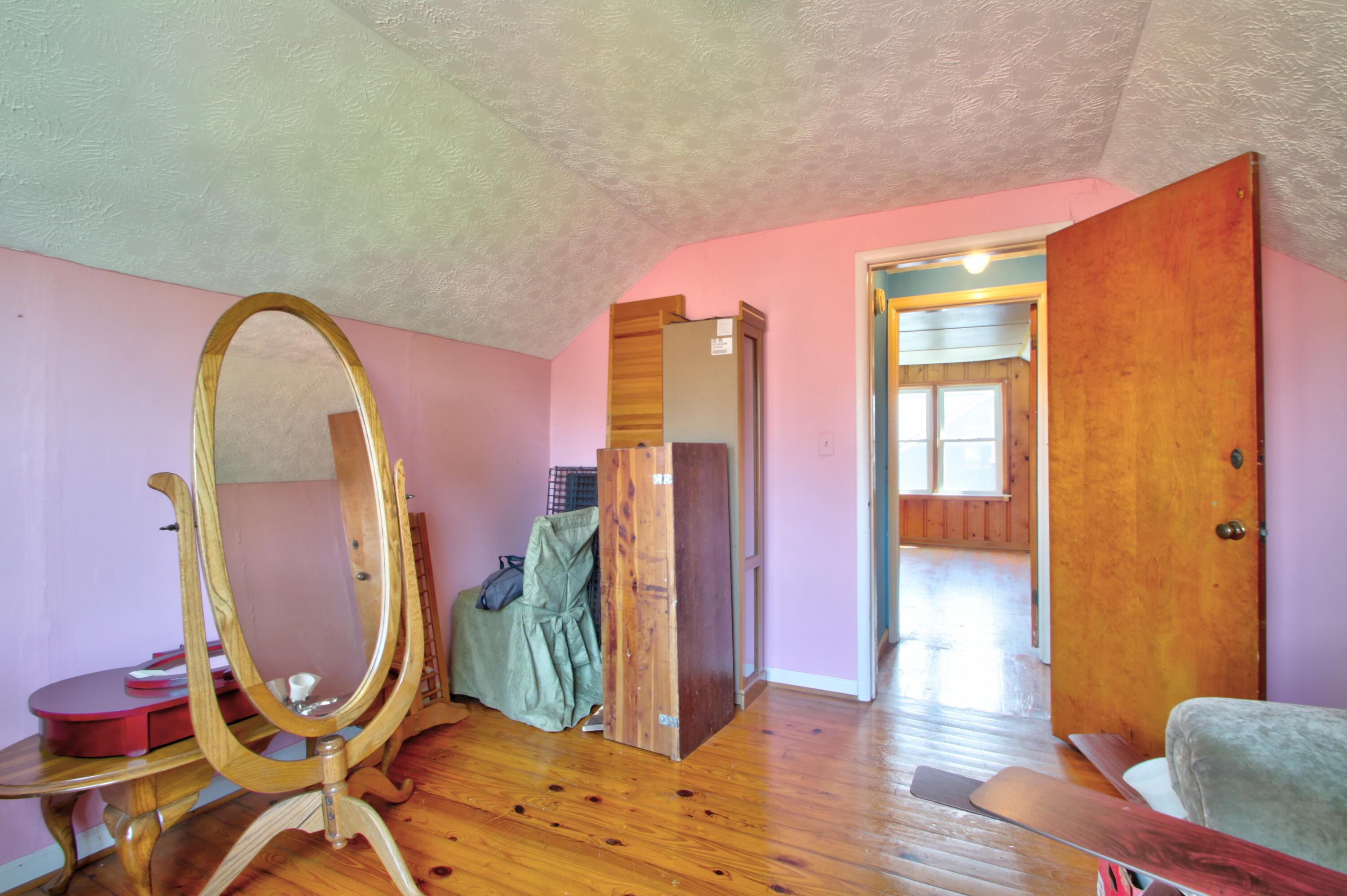 Lexington, Kentucky 40503, United States, 4 Bedrooms Bedrooms, ,1 BathroomBathrooms,Residential,Active,158210