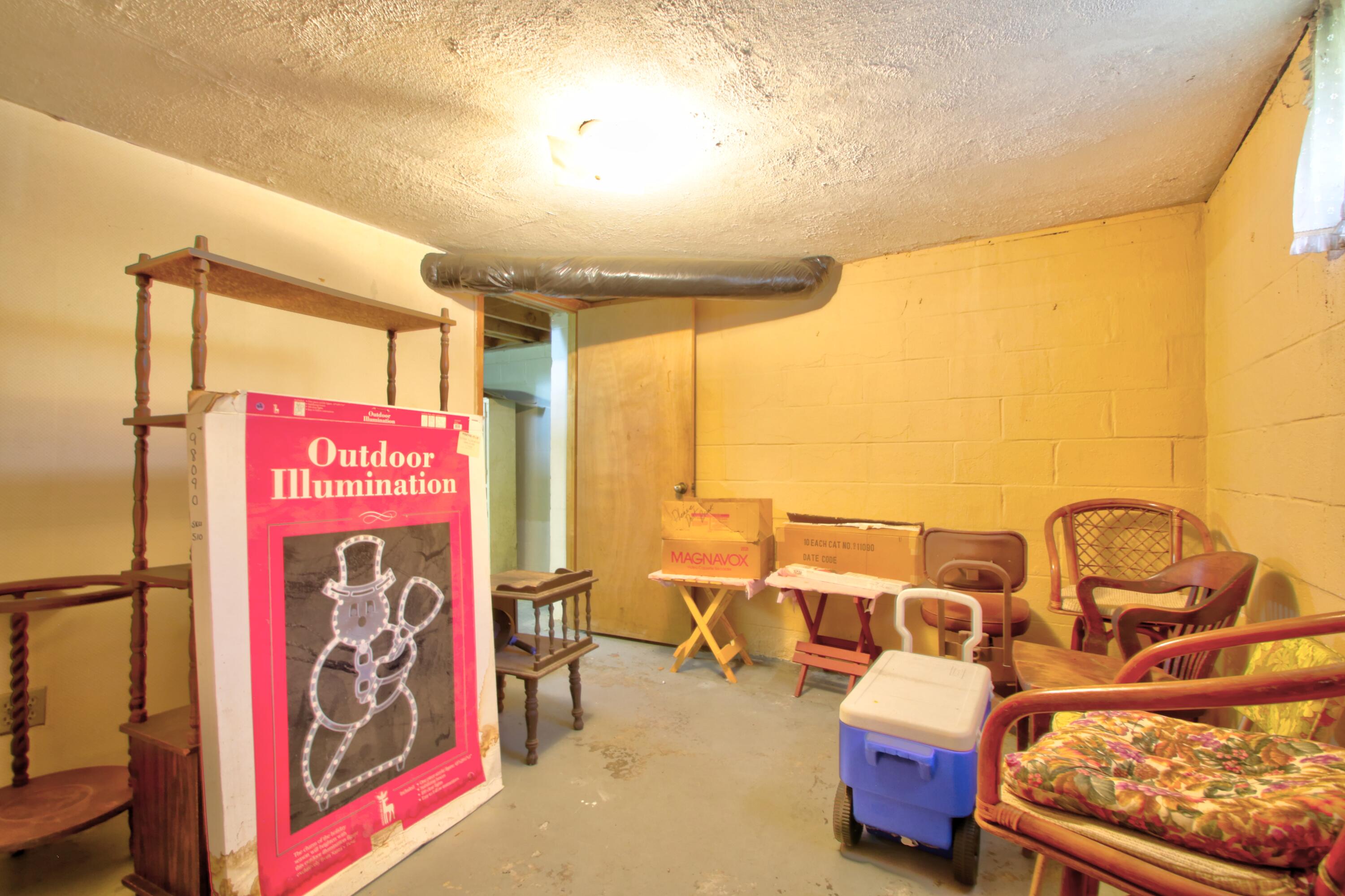 Lexington, Kentucky 40503, United States, 4 Bedrooms Bedrooms, ,1 BathroomBathrooms,Residential,Active,158210