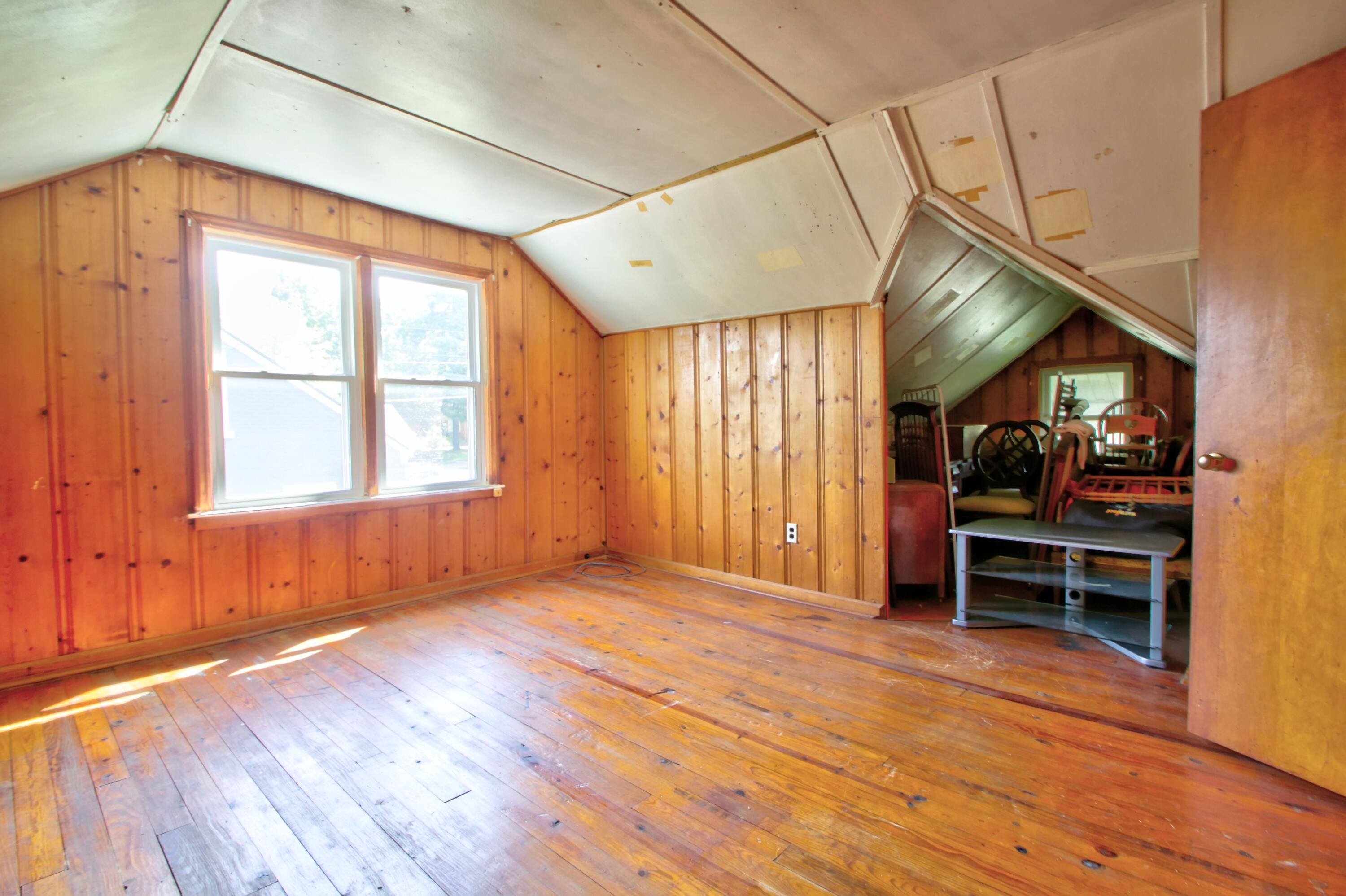 Lexington, Kentucky 40503, United States, 4 Bedrooms Bedrooms, ,1 BathroomBathrooms,Residential,Active,158210