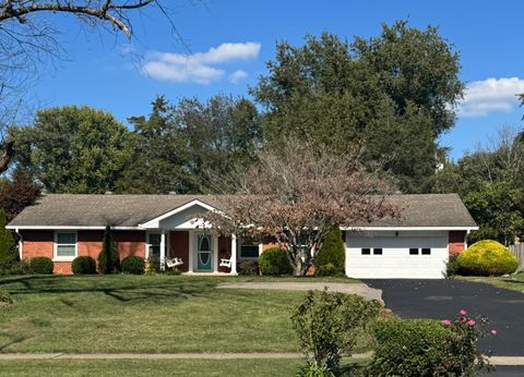 Photo of 729 Wellington Way, Lexington, KY 40503 (MLS # 25503698)