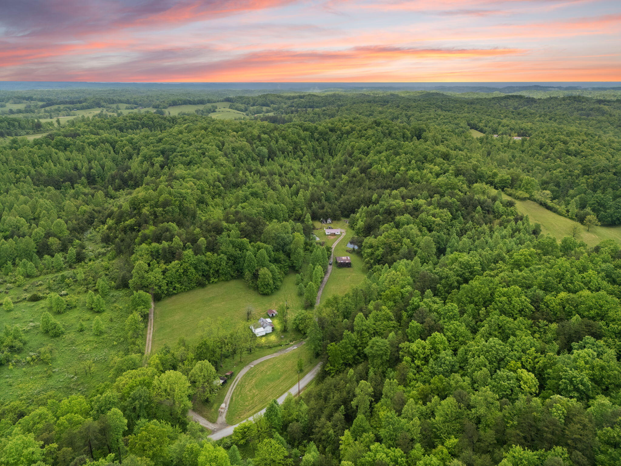 Booneville, Kentucky 41314, United States, 2 Bedrooms Bedrooms, ,1 BathroomBathrooms,Residential,Active,131207