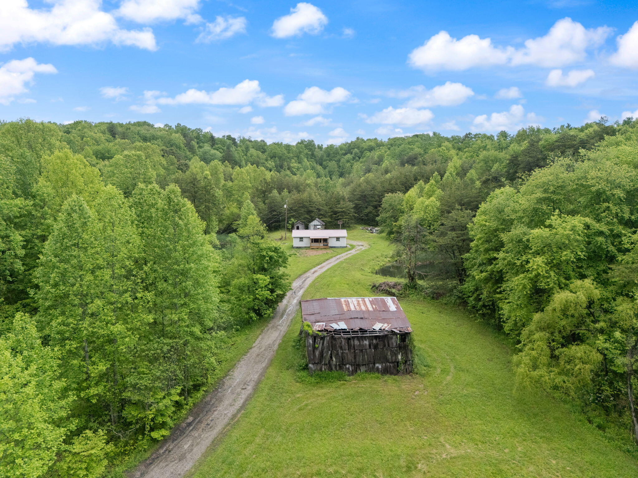 Booneville, Kentucky 41314, United States, 2 Bedrooms Bedrooms, ,1 BathroomBathrooms,Residential,Active,131207