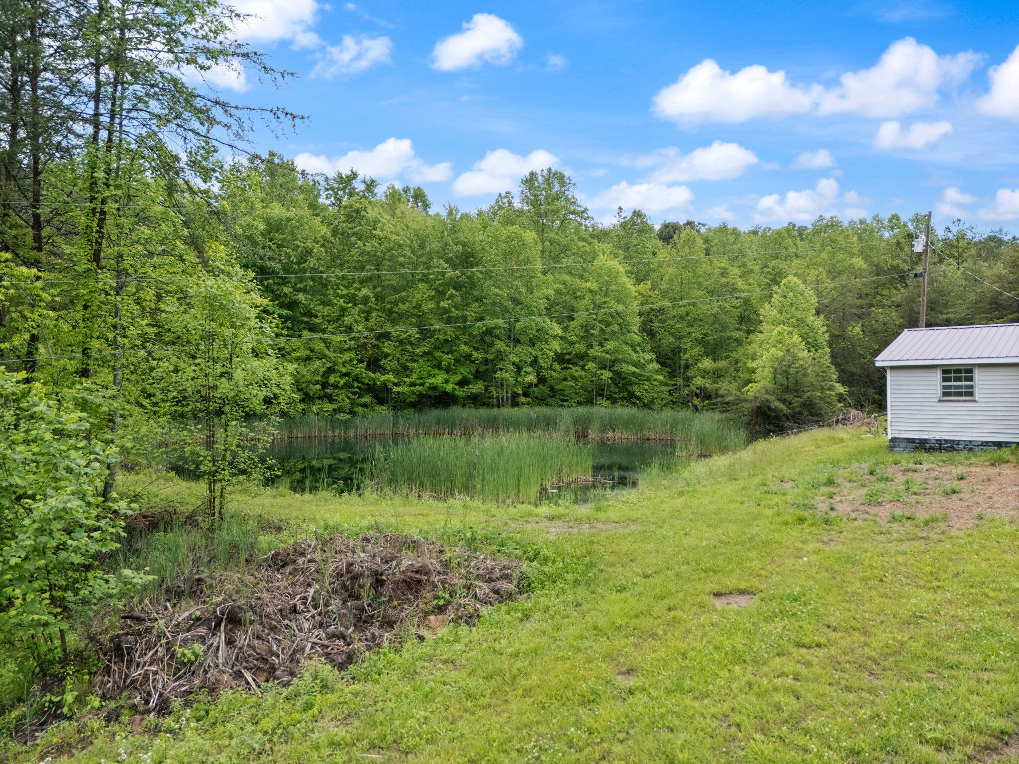 Booneville, Kentucky 41314, United States, 2 Bedrooms Bedrooms, ,1 BathroomBathrooms,Residential,Active,131207