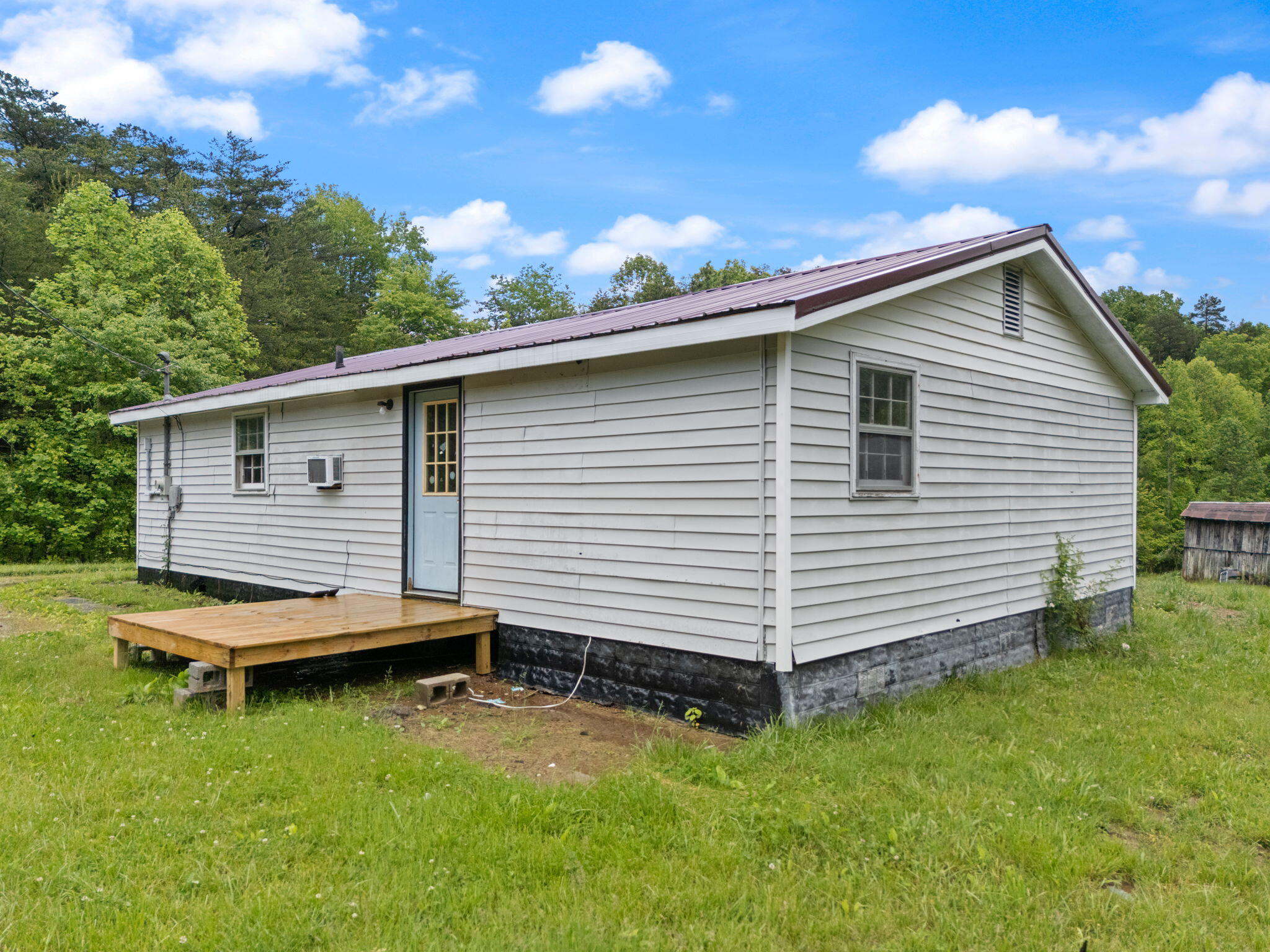 Booneville, Kentucky 41314, United States, 2 Bedrooms Bedrooms, ,1 BathroomBathrooms,Residential,Active,131207