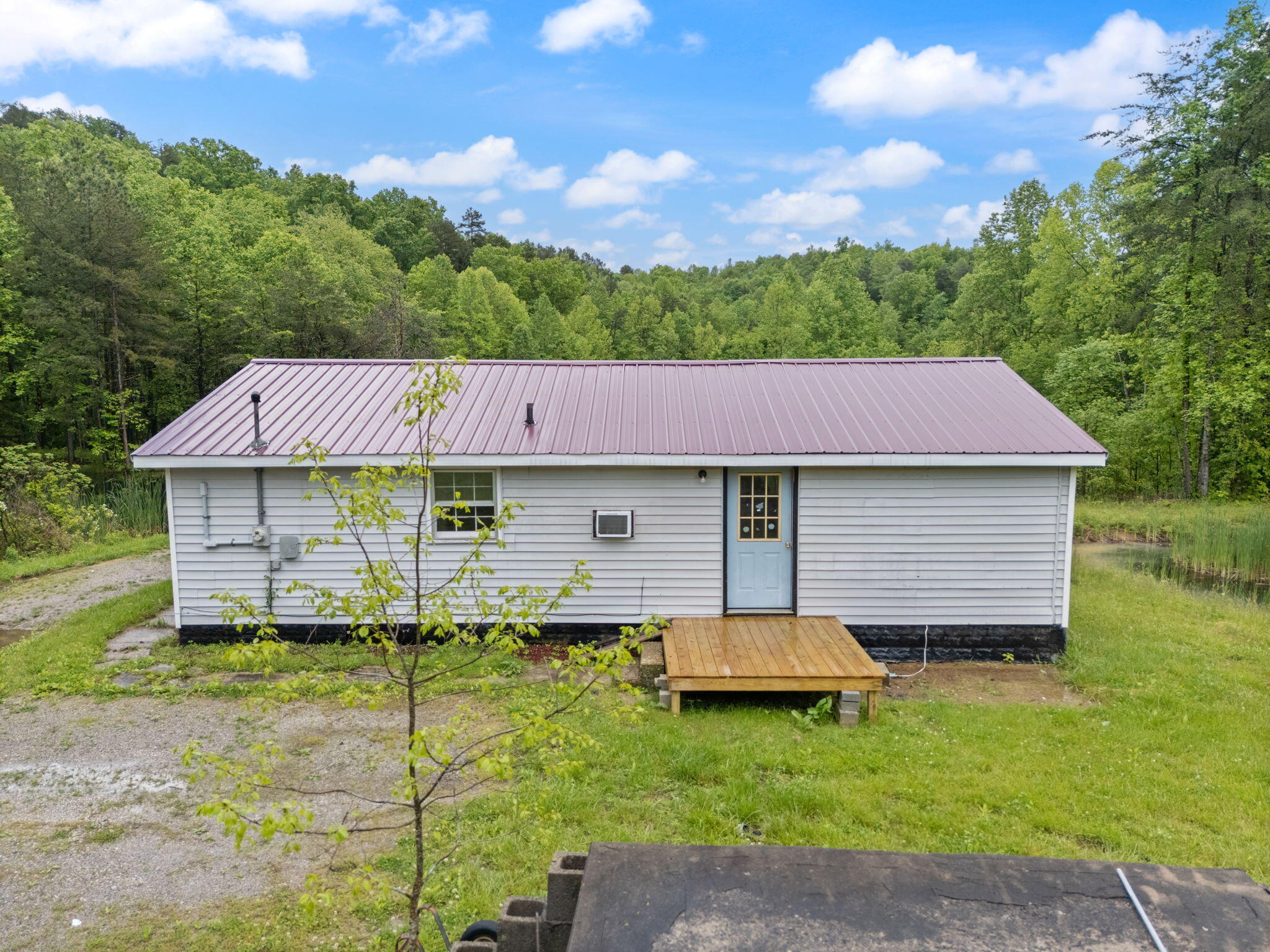 Booneville, Kentucky 41314, United States, 2 Bedrooms Bedrooms, ,1 BathroomBathrooms,Residential,Active,131207