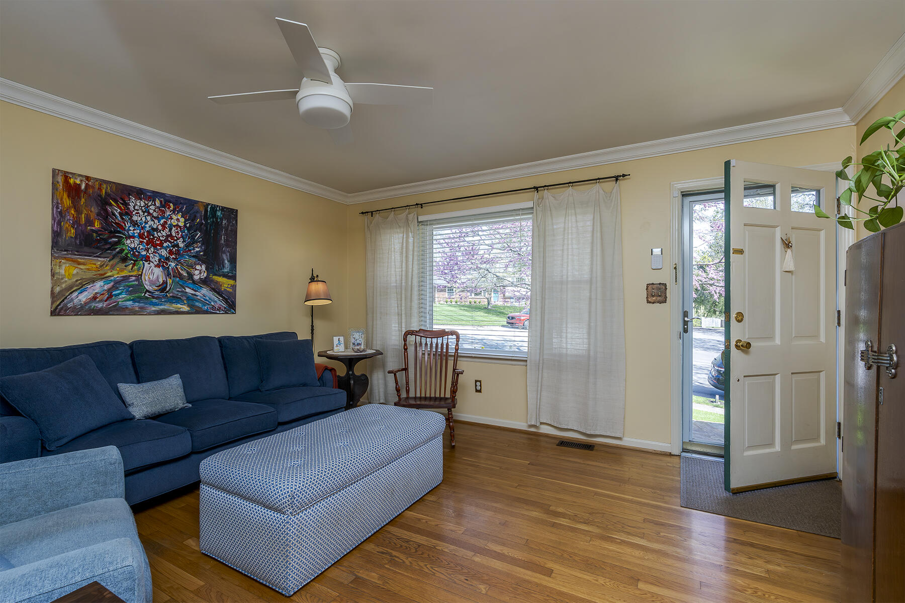 Lexington, Kentucky 40517, United States, 3 Bedrooms Bedrooms, ,2 BathroomsBathrooms,Residential,Pending,114209