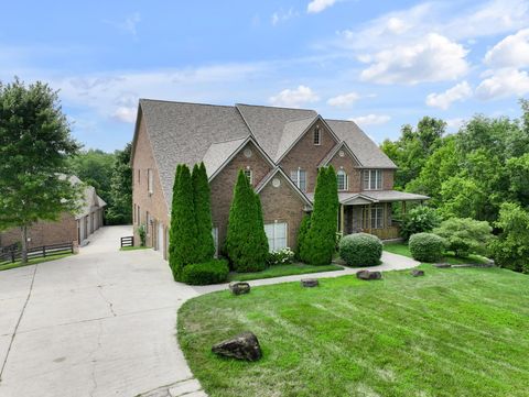 Photo of 204 Hickory Meadows Drive, Richmond, KY 40475 (MLS # 25504978)