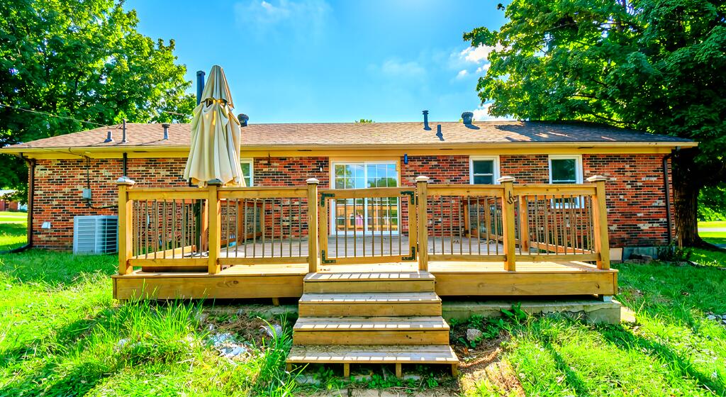 205 Sunset Drive - Photo 4