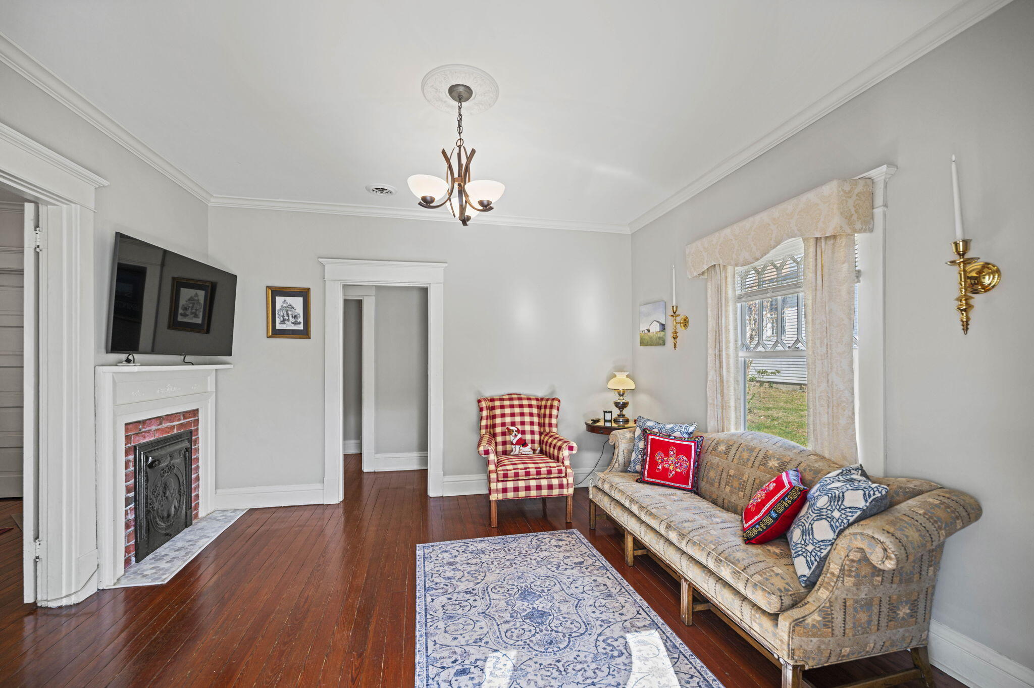 Richmond, Kentucky 40475, United States, 4 Bedrooms Bedrooms, ,2 BathroomsBathrooms,Residential,Active,256227