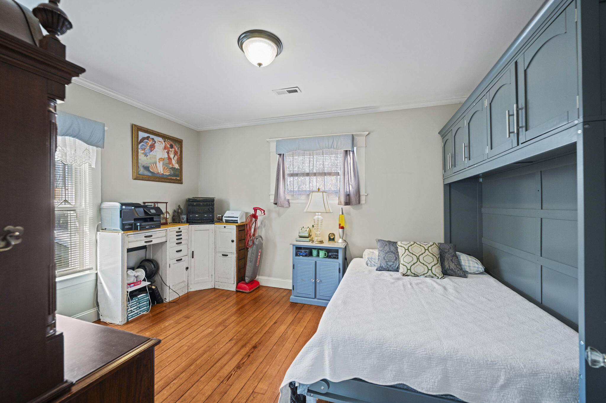 Richmond, Kentucky 40475, United States, 4 Bedrooms Bedrooms, ,2 BathroomsBathrooms,Residential,Active,256227