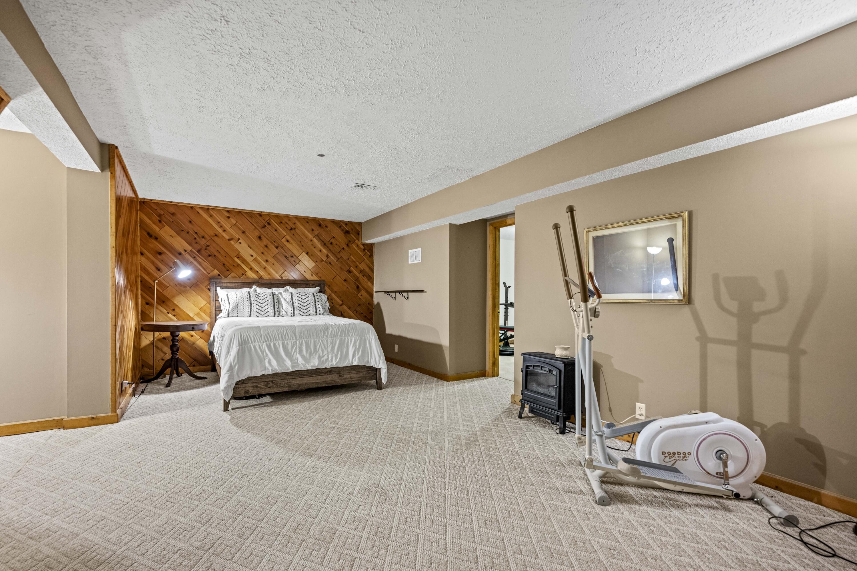 Berea, Kentucky 40403, United States, 3 Bedrooms Bedrooms, ,2 BathroomsBathrooms,Residential,Active,141091