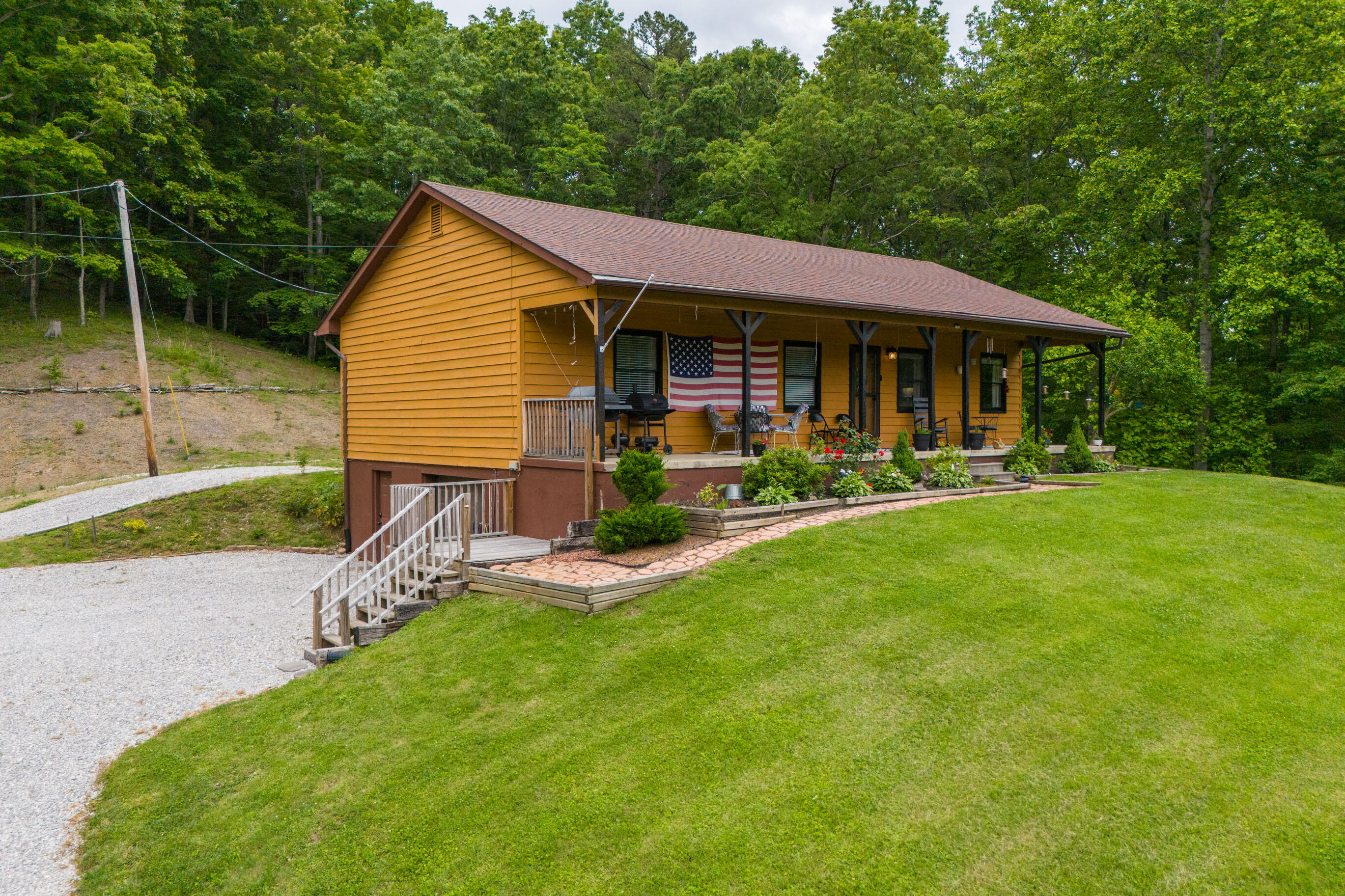 Berea, Kentucky 40403, United States, 3 Bedrooms Bedrooms, ,2 BathroomsBathrooms,Residential,Active,141091 Berea, Kentucky 40403, United States, 3 Bedrooms Bedrooms, ,2 BathroomsBathrooms,Residential,Active,141091