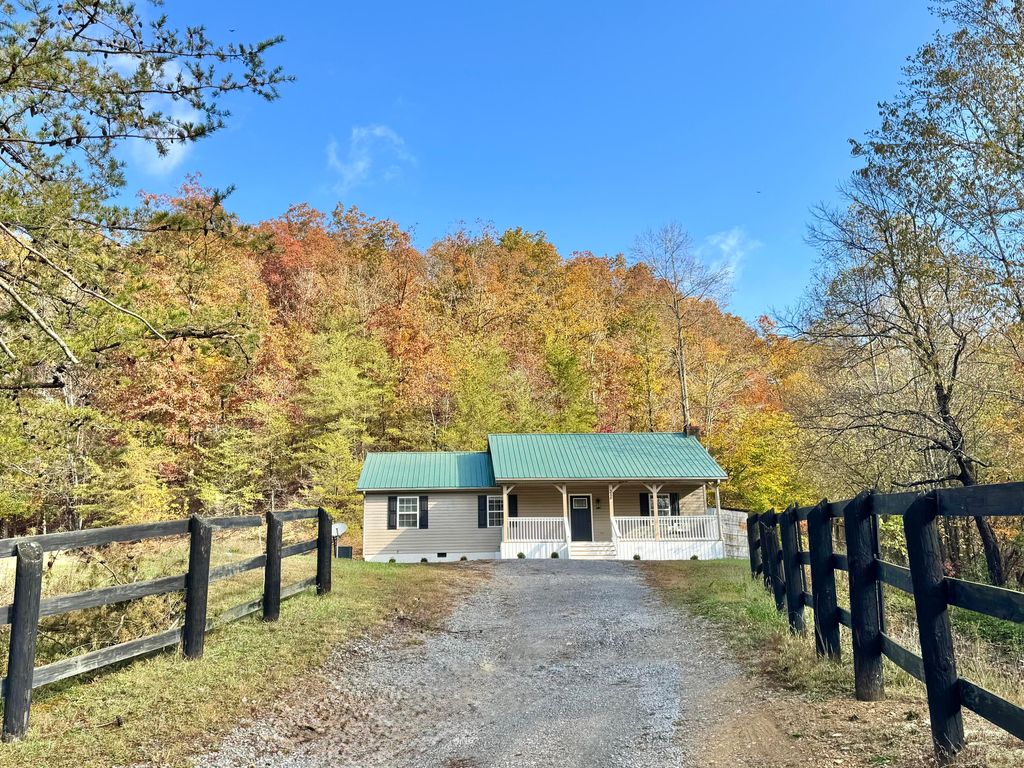 Photo of 384 Johnson Branch Road, Parksville, KY 40464 (MLS # 25505103)