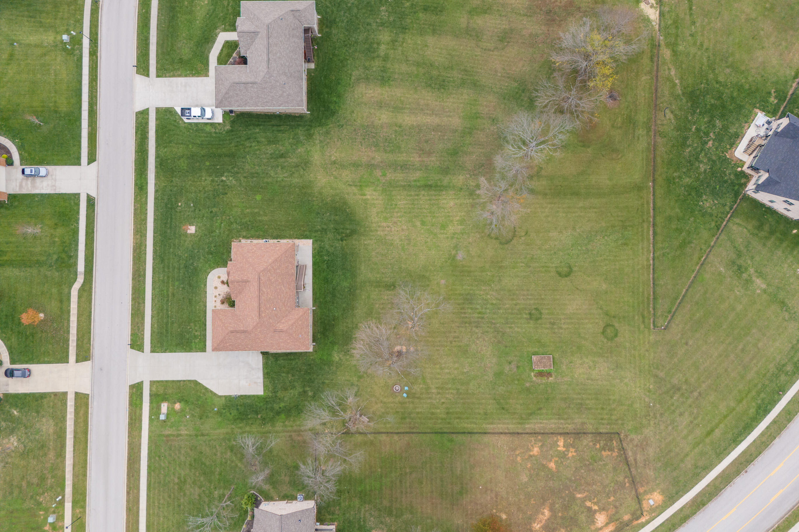 Richmond, Kentucky 40475, United States, 5 Bedrooms Bedrooms, ,3 BathroomsBathrooms,Residential,Active,31794