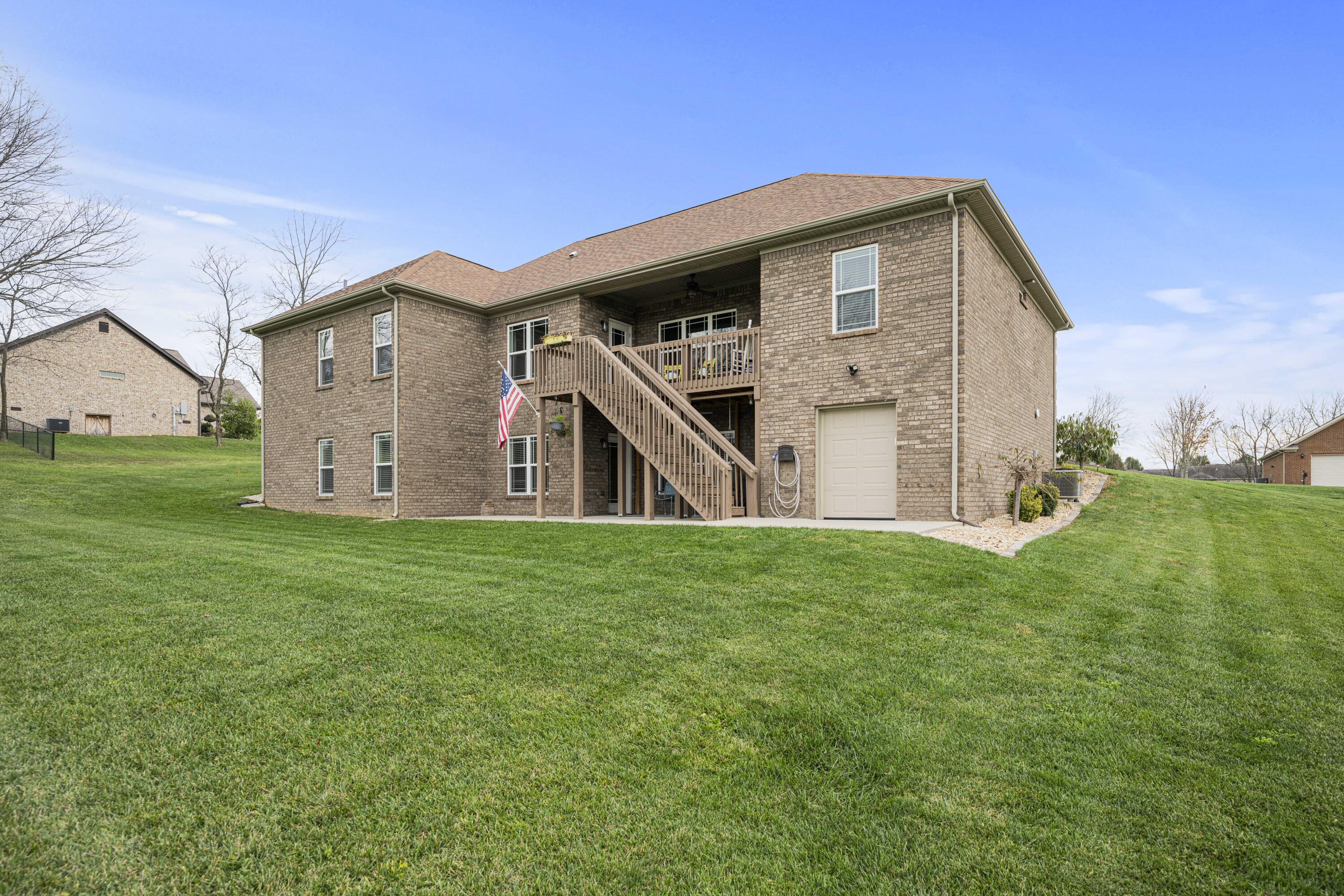 Richmond, Kentucky 40475, United States, 5 Bedrooms Bedrooms, ,3 BathroomsBathrooms,Residential,Active,31794