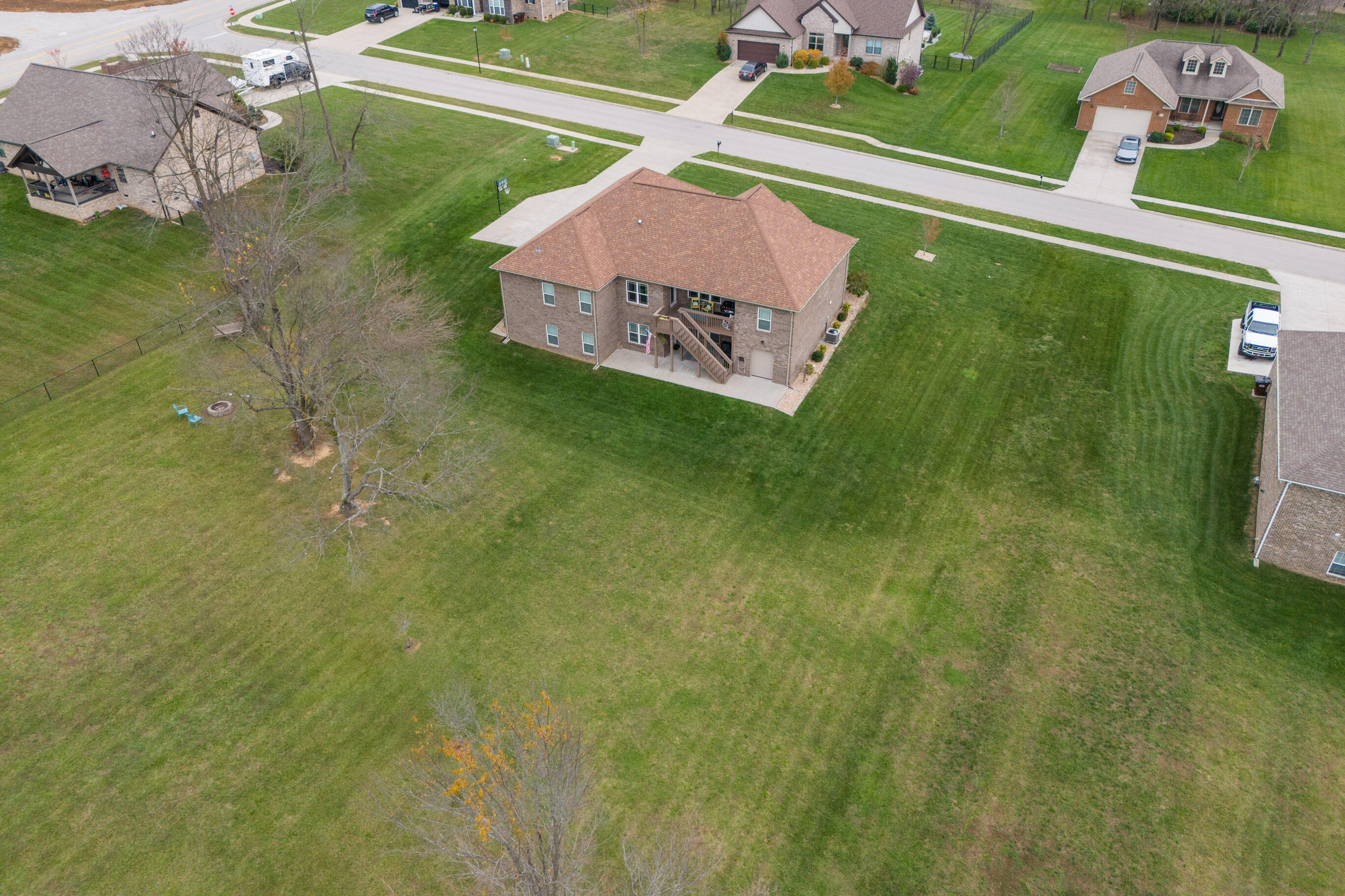 Richmond, Kentucky 40475, United States, 5 Bedrooms Bedrooms, ,3 BathroomsBathrooms,Residential,Active,31794