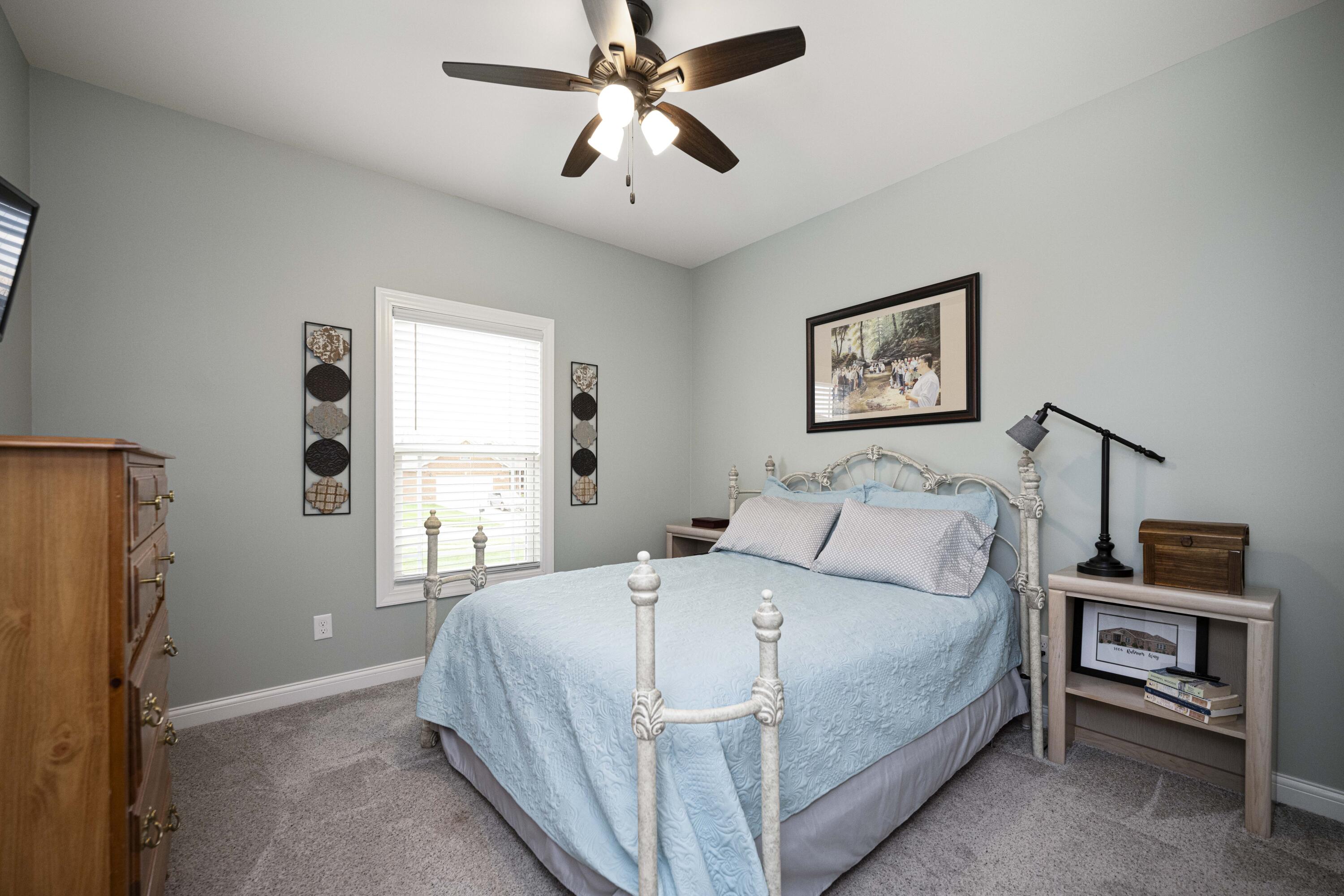 Richmond, Kentucky 40475, United States, 5 Bedrooms Bedrooms, ,3 BathroomsBathrooms,Residential,Active,31794