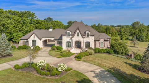 Photo of 260 Walden Way, Nicholasville, KY 40356 (MLS # 25502846)