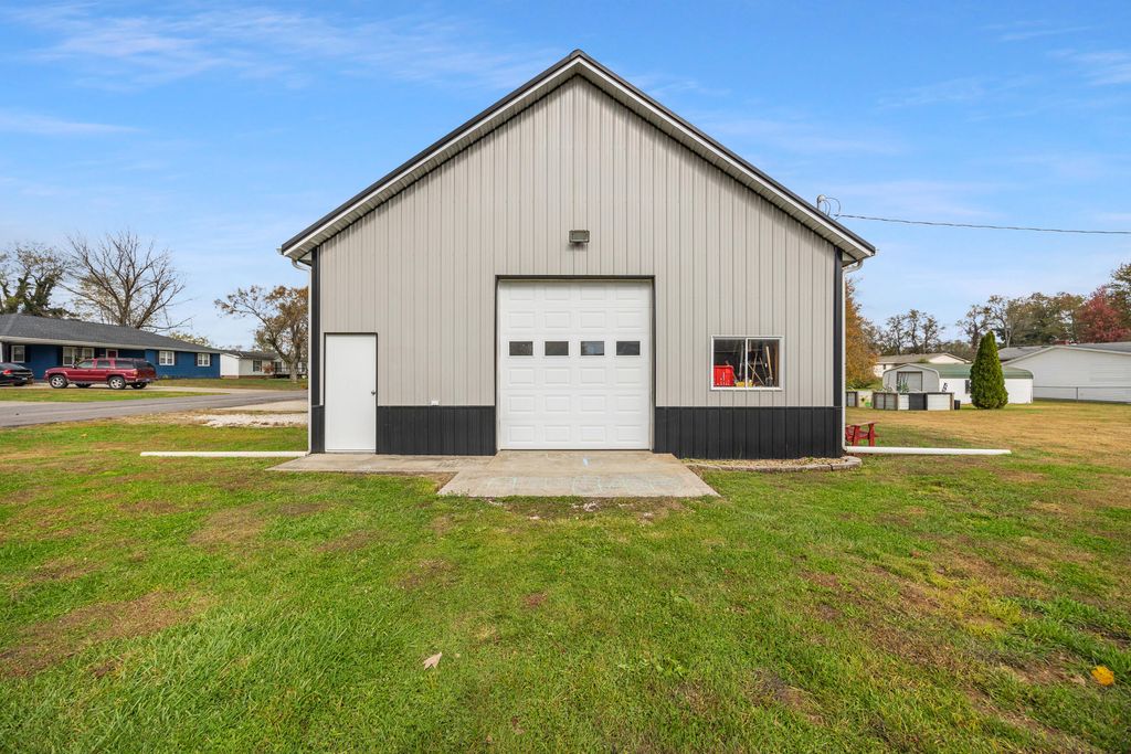 Photo of 2993 Leafland Avenue, Mt Sterling, KY 40353 (MLS # 25505190)