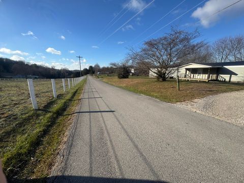 Photo of 1168 Freedom School Road, Mt Vernon, KY 40456 (MLS # 25507200)