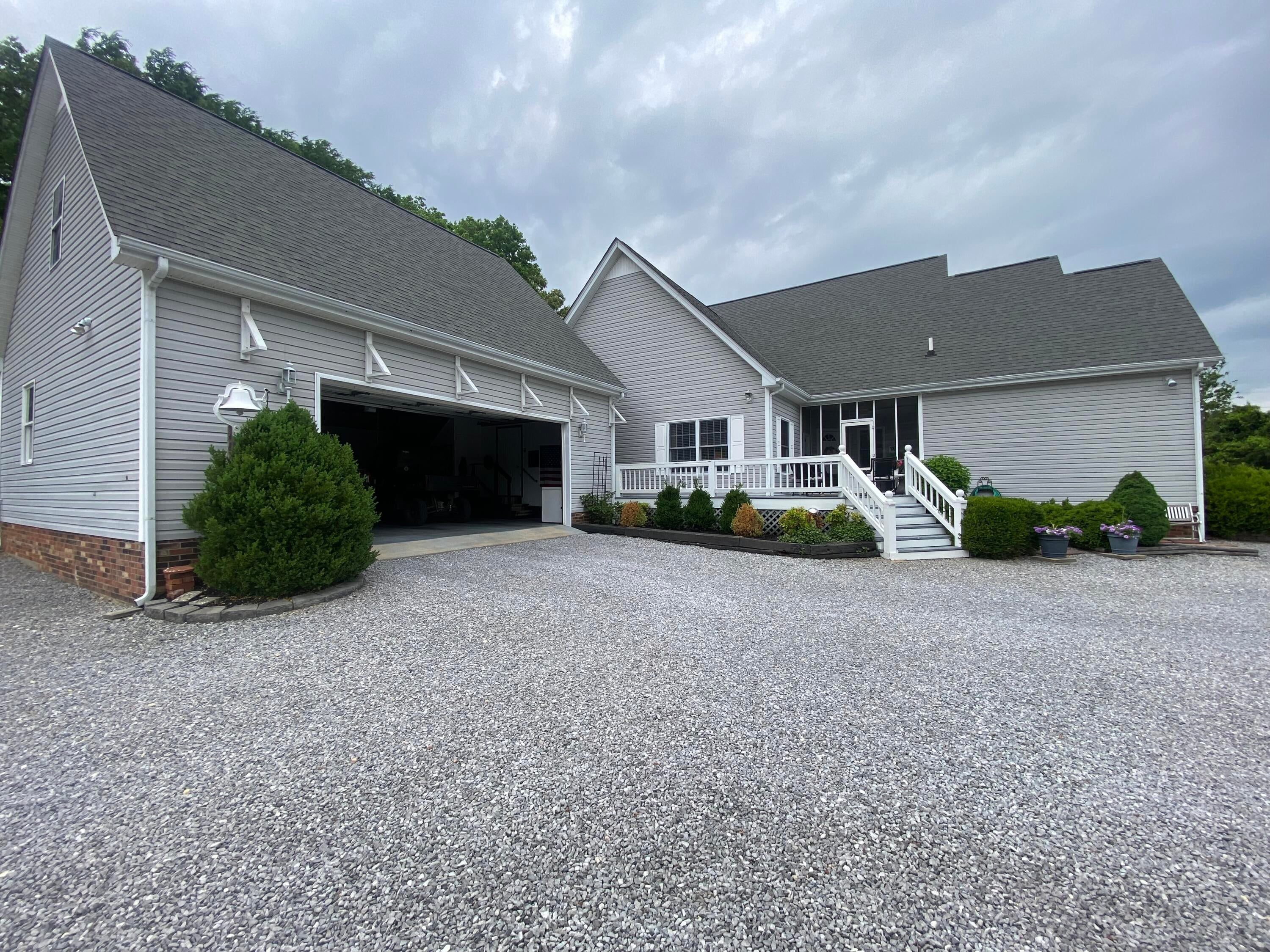 5289 Blue Springs Road