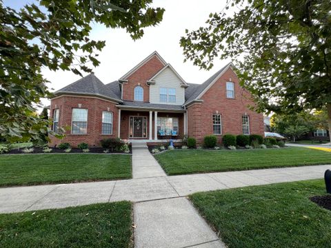 Photo of 2433 Rockminster Road, Lexington, KY 40509 (MLS # 25017892)