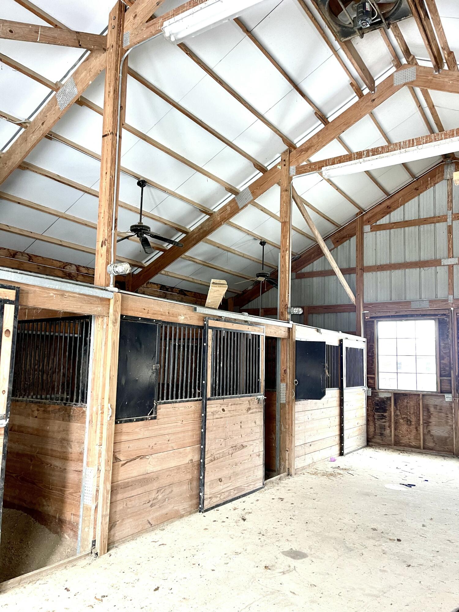 Richmond, Kentucky 40475, United States, 4 Bedrooms Bedrooms, ,4 BathroomsBathrooms,Residential,Contingent,47200