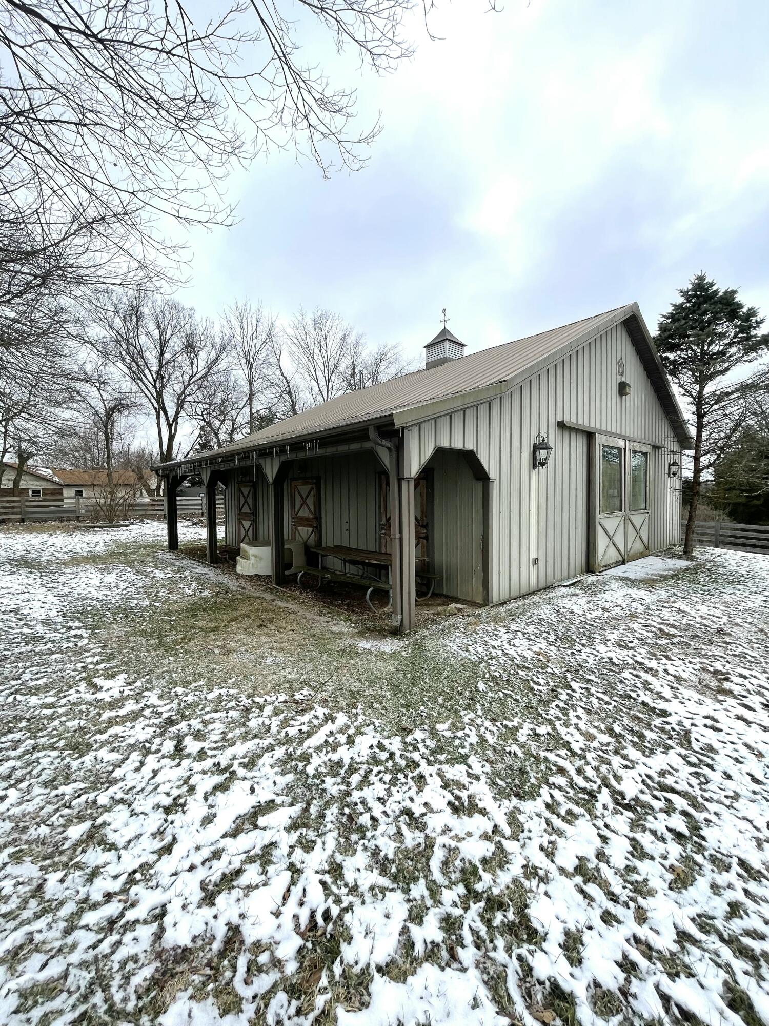 Richmond, Kentucky 40475, United States, 4 Bedrooms Bedrooms, ,4 BathroomsBathrooms,Residential,Contingent,47200