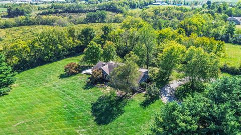 Photo of 203 Cardinal Drive, Richmond, KY 40475 (MLS # 25502622)