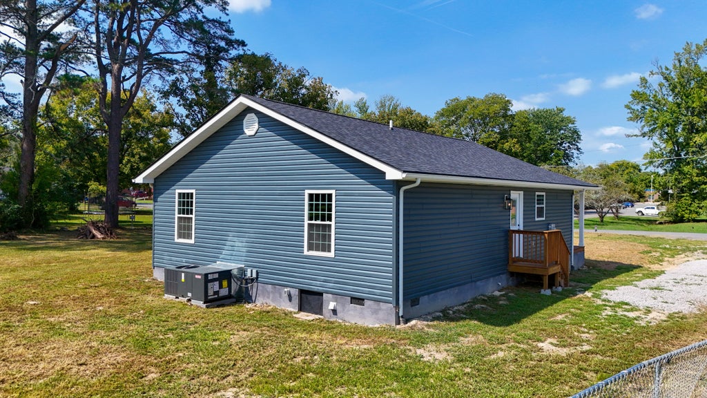 Photo of 114 Shelby Street, Barbourville, KY 40906 (MLS # 26025578)