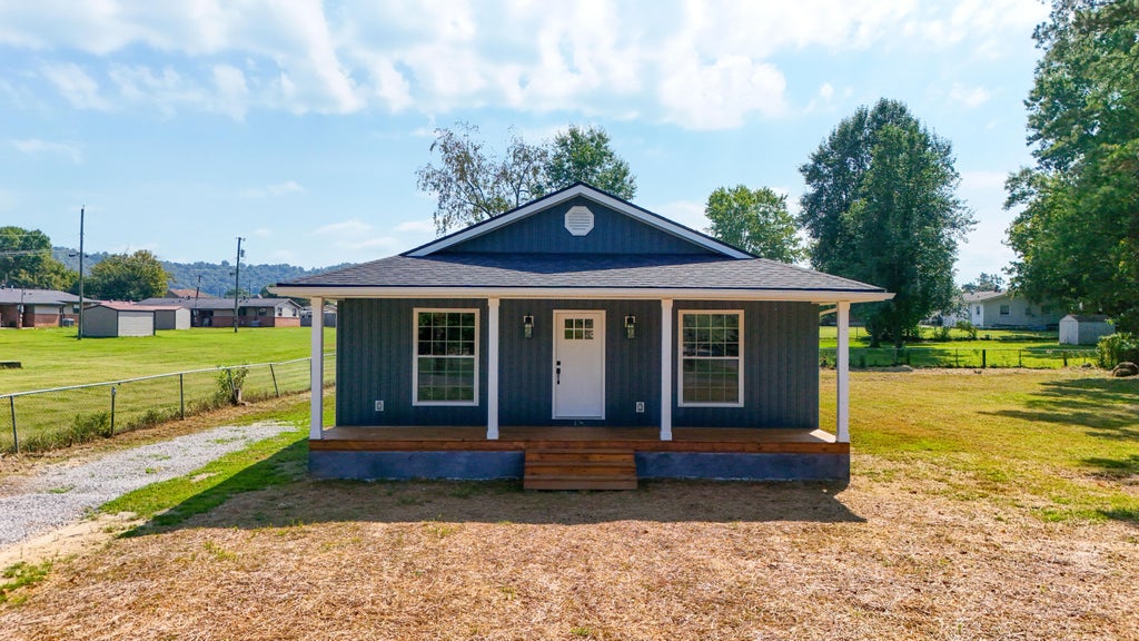 Photo of 114 Shelby Street, Barbourville, KY 40906 (MLS # 26025578)
