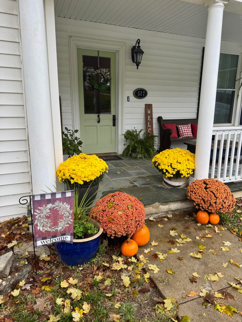 Photo of 517 Beaumont Avenue, Harrodsburg, KY 40330 (MLS # 25504981)