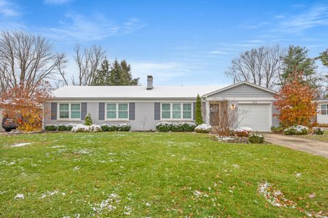 Photo of 224 Greenbriar Road, Lexington, KY 40503 (MLS # 25507495)