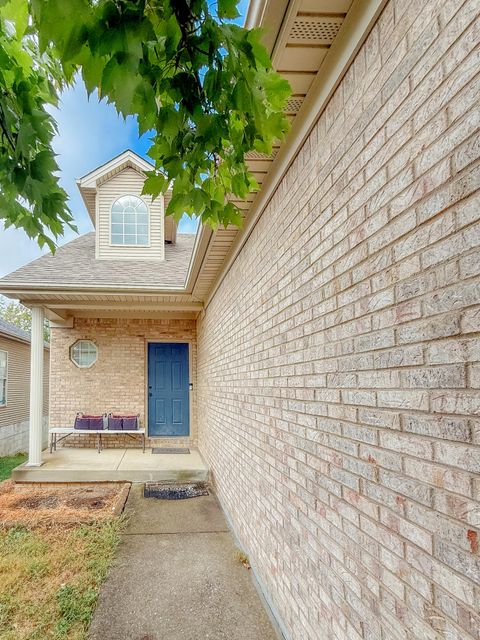 Photo of 2513 Sun Seeker Court, Lexington, KY 40503 (MLS # 25501590)