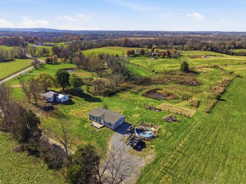 Photo of 1136 Patrick Road, Stanford, KY 40484 (MLS # 25506241)