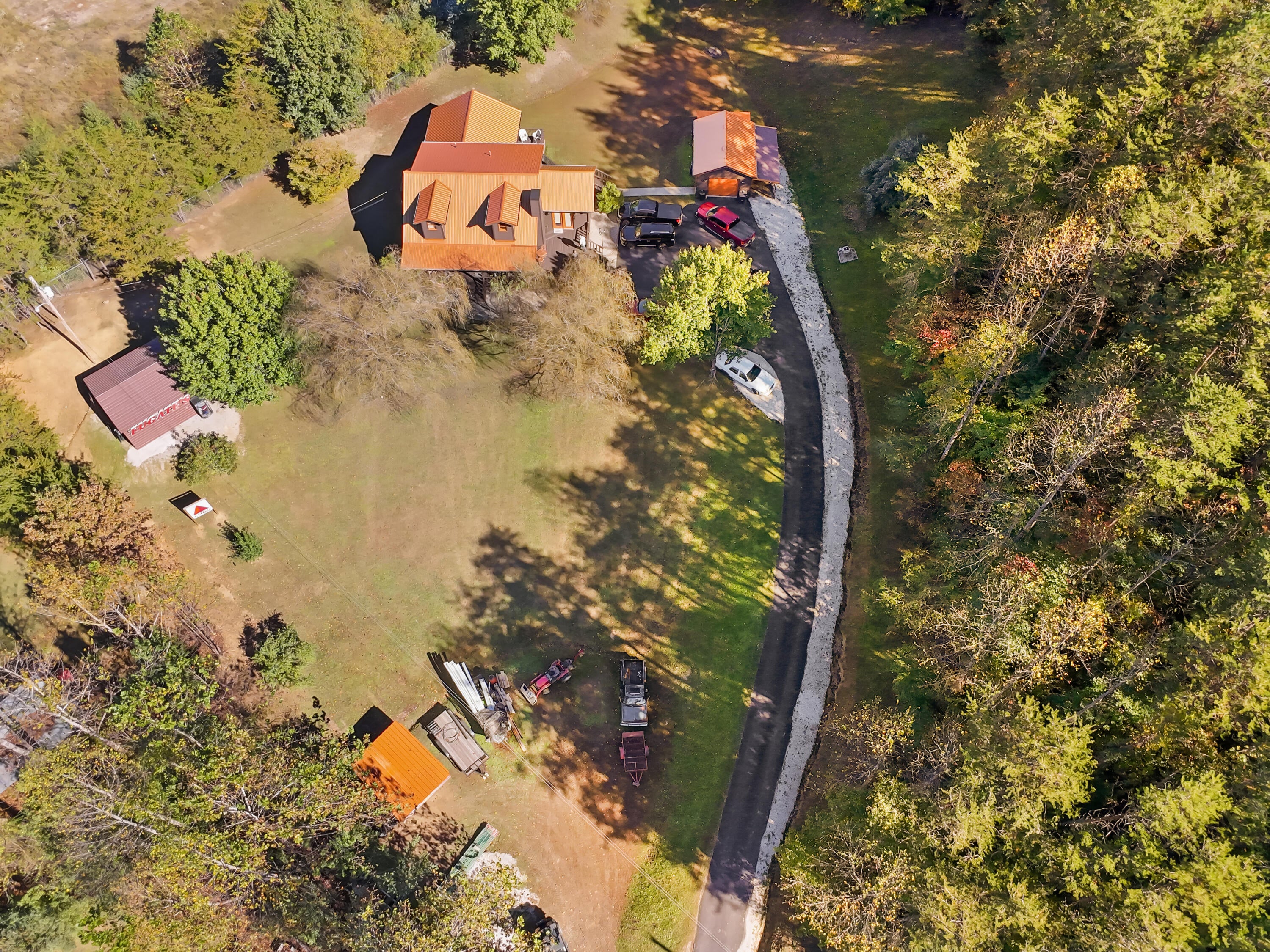 102 N Oak Hill Drive