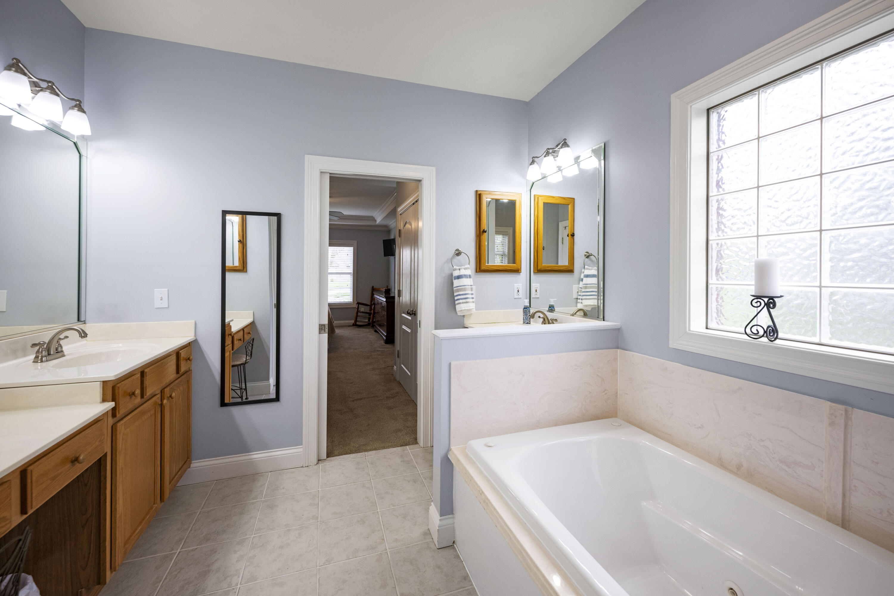 Richmond, Kentucky 40475, United States, 4 Bedrooms Bedrooms, ,3 BathroomsBathrooms,Residential,Active,99574