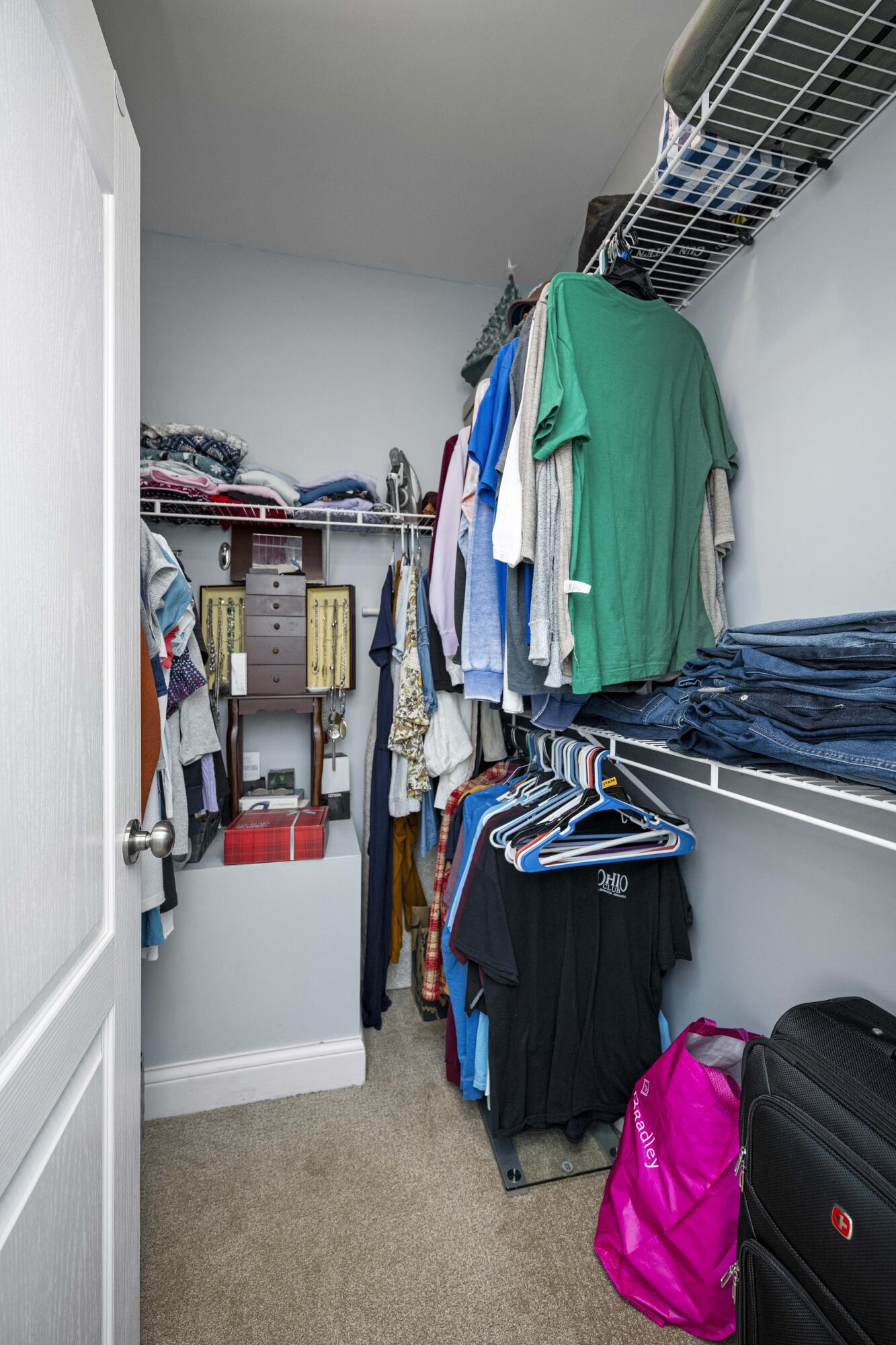 Richmond, Kentucky 40475, United States, 4 Bedrooms Bedrooms, ,3 BathroomsBathrooms,Residential,Active,99574